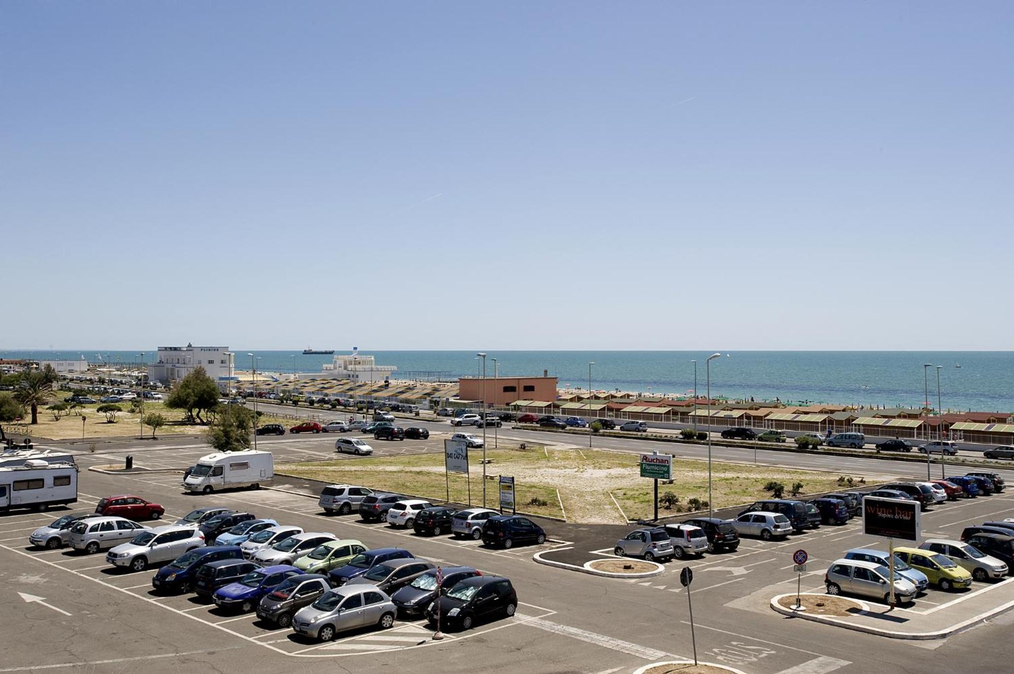 Double or Twin Room with Sea View - Photo 5