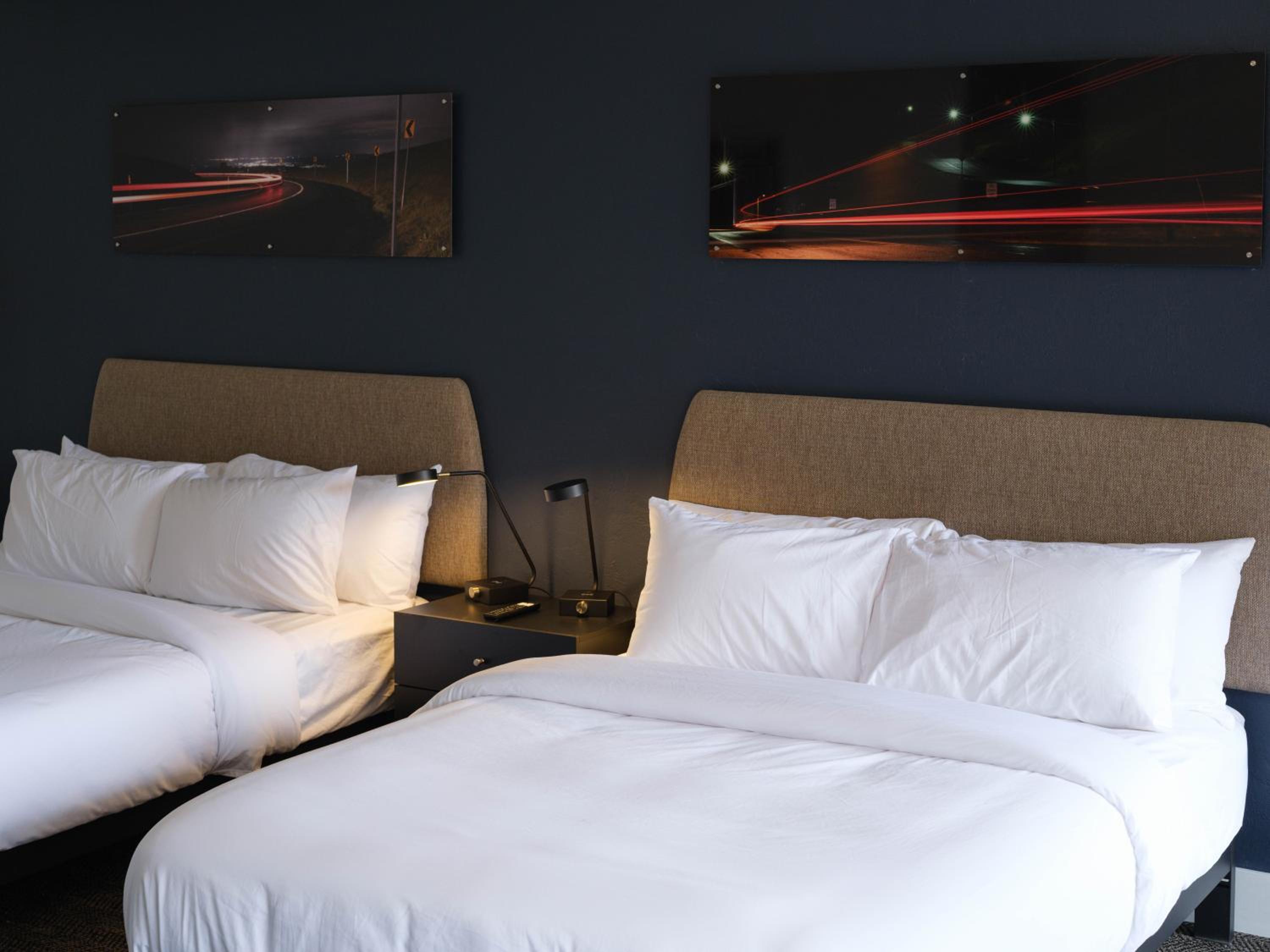 Queen Room with Two Queen Beds photo 1