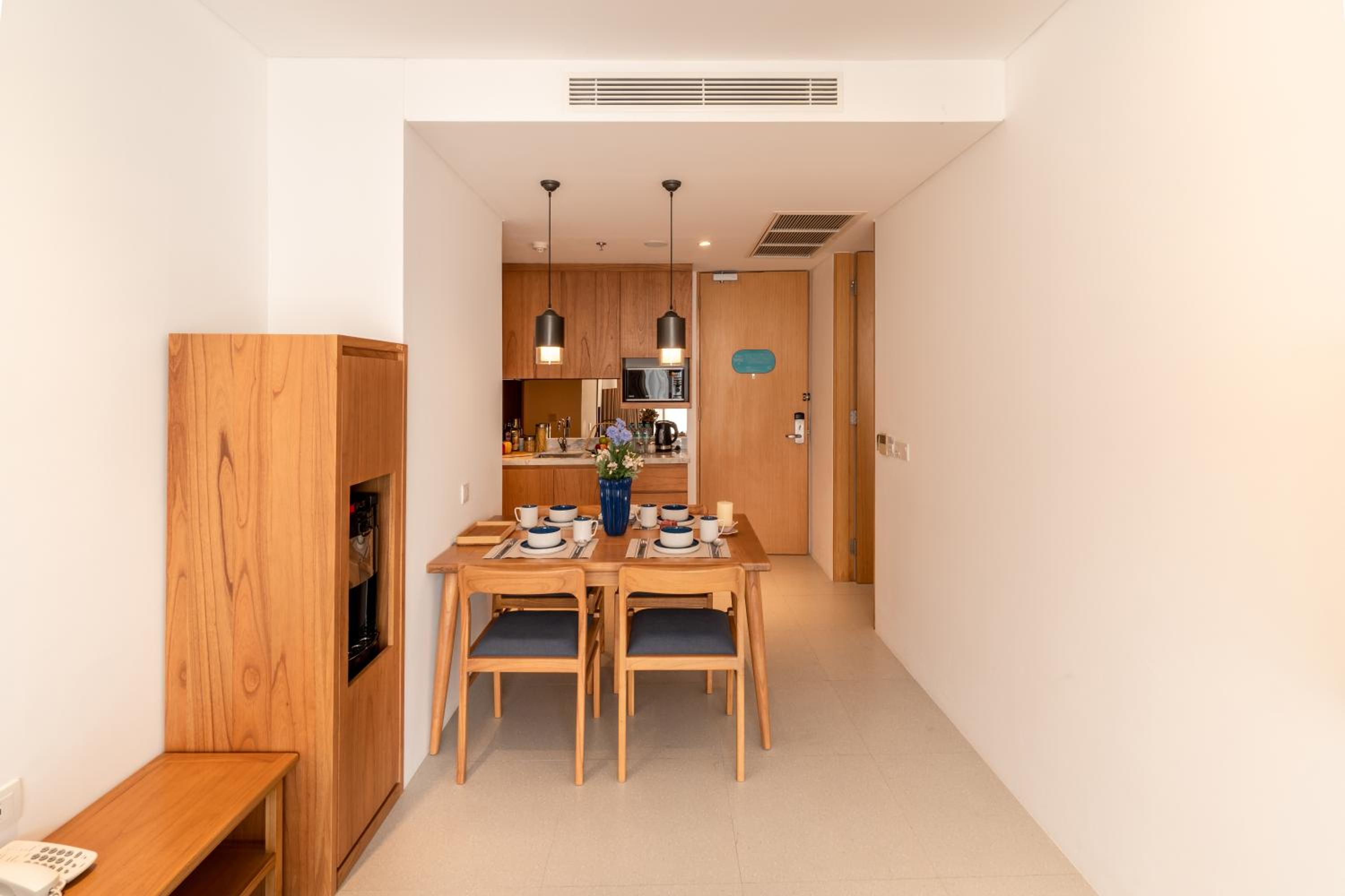 Two-Bedroom Executive - Photo 4