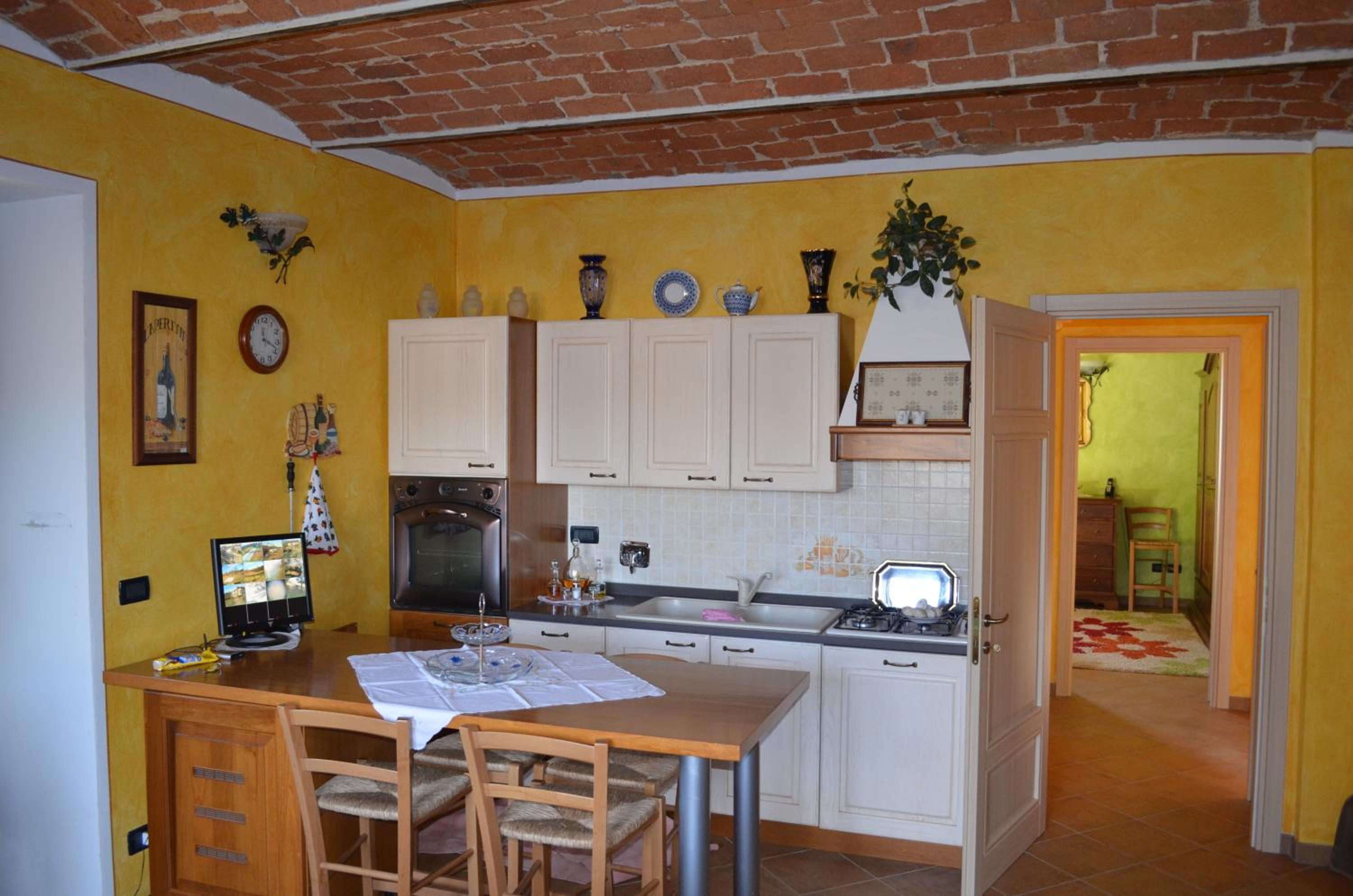 Family Room with Garden View - Photo 4