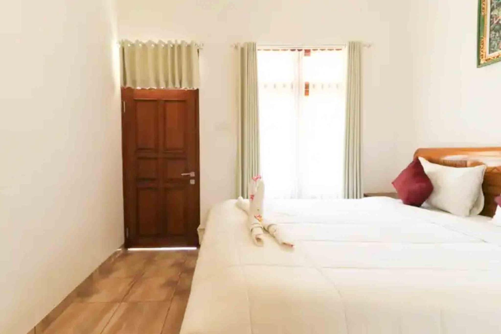 Standard Queen Room - Photo 6