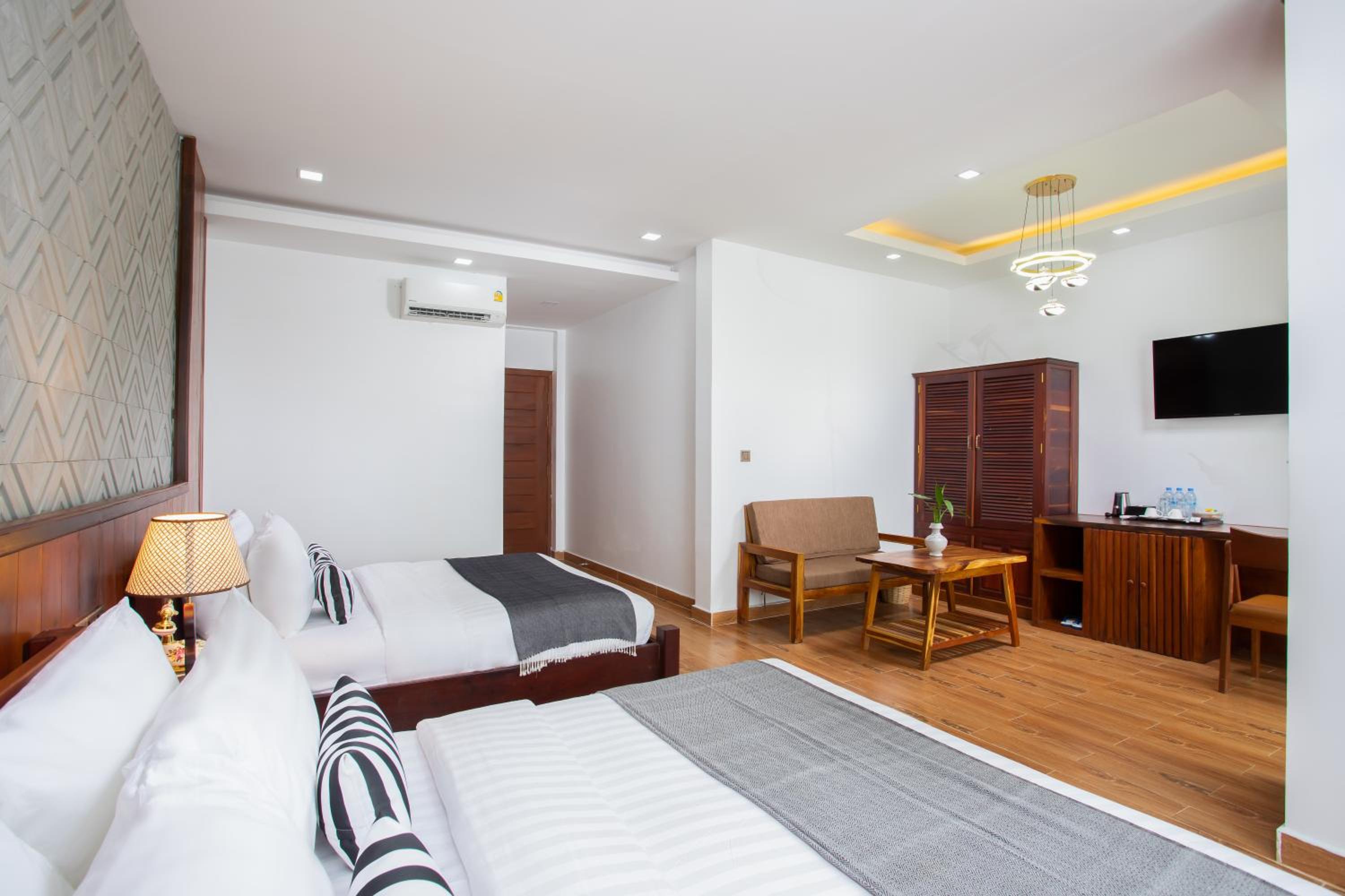 Deluxe Twin Suite Private Balcony photo 3