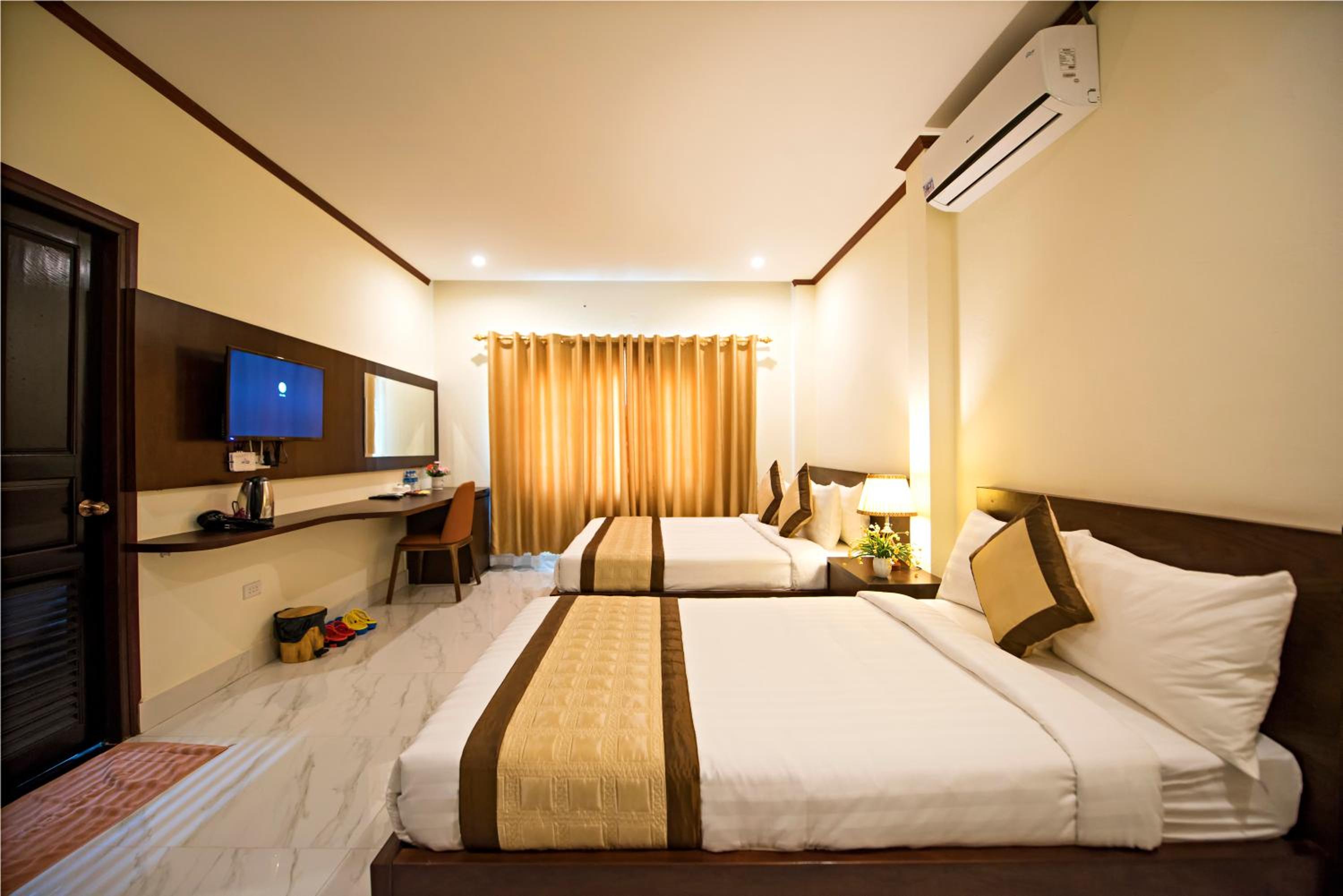 Deluxe Twin Room photo 3
