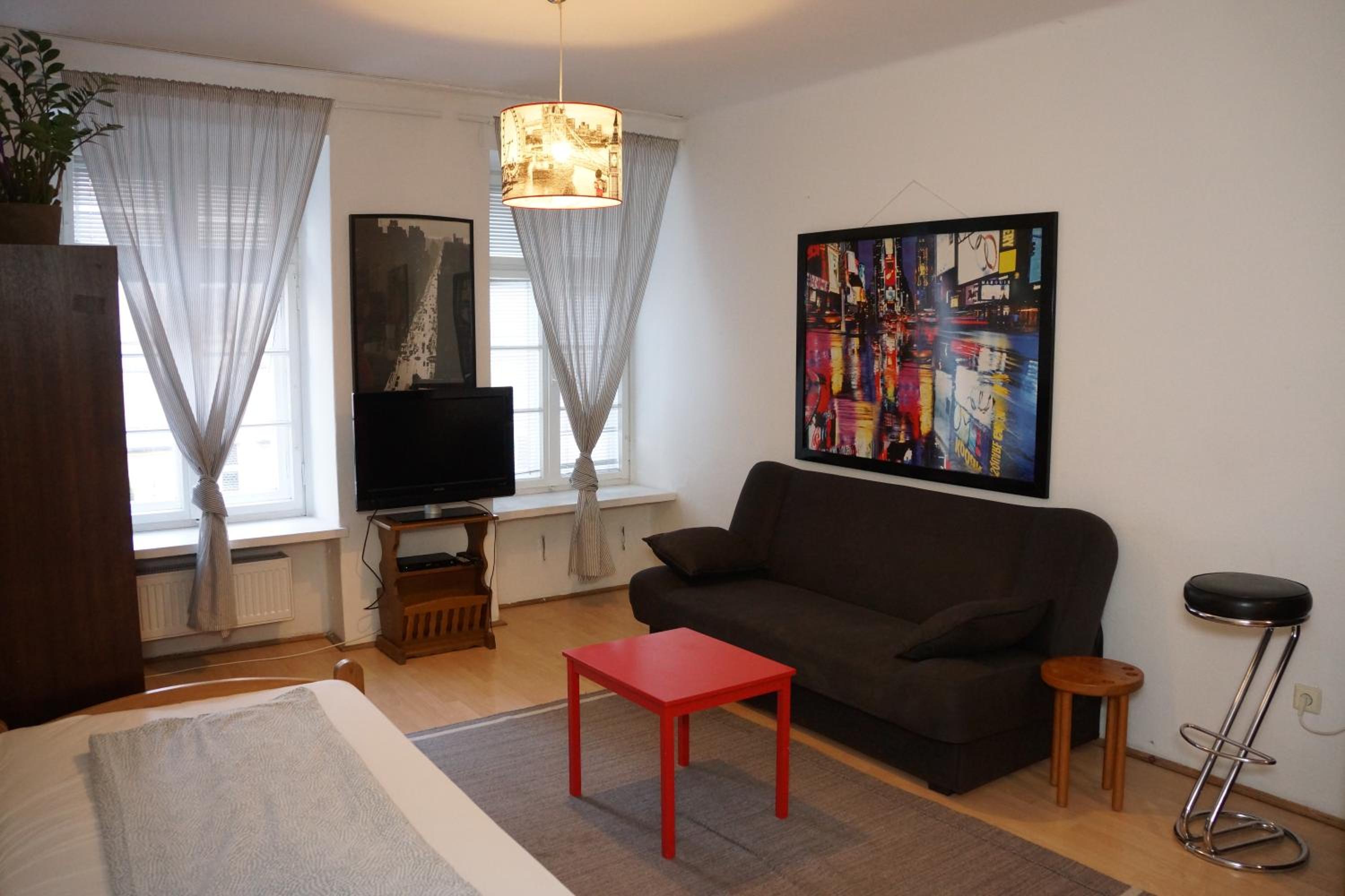 One-Bedroom Apartment with City View photo 1
