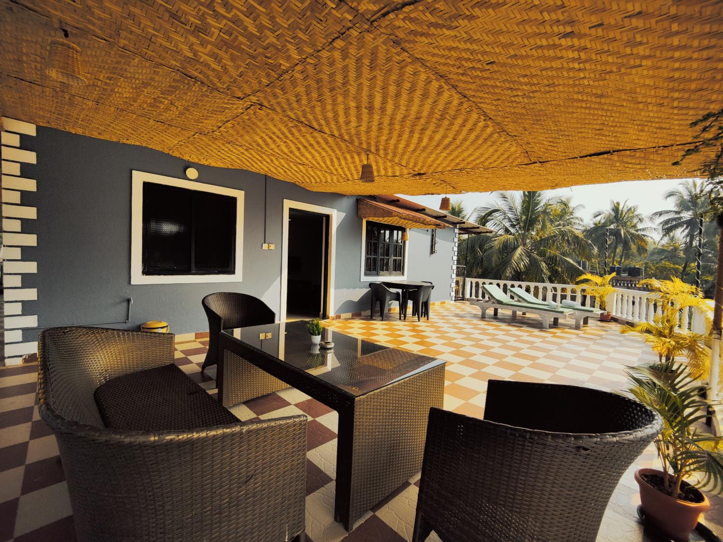 Studio with Terrace - Photo 3