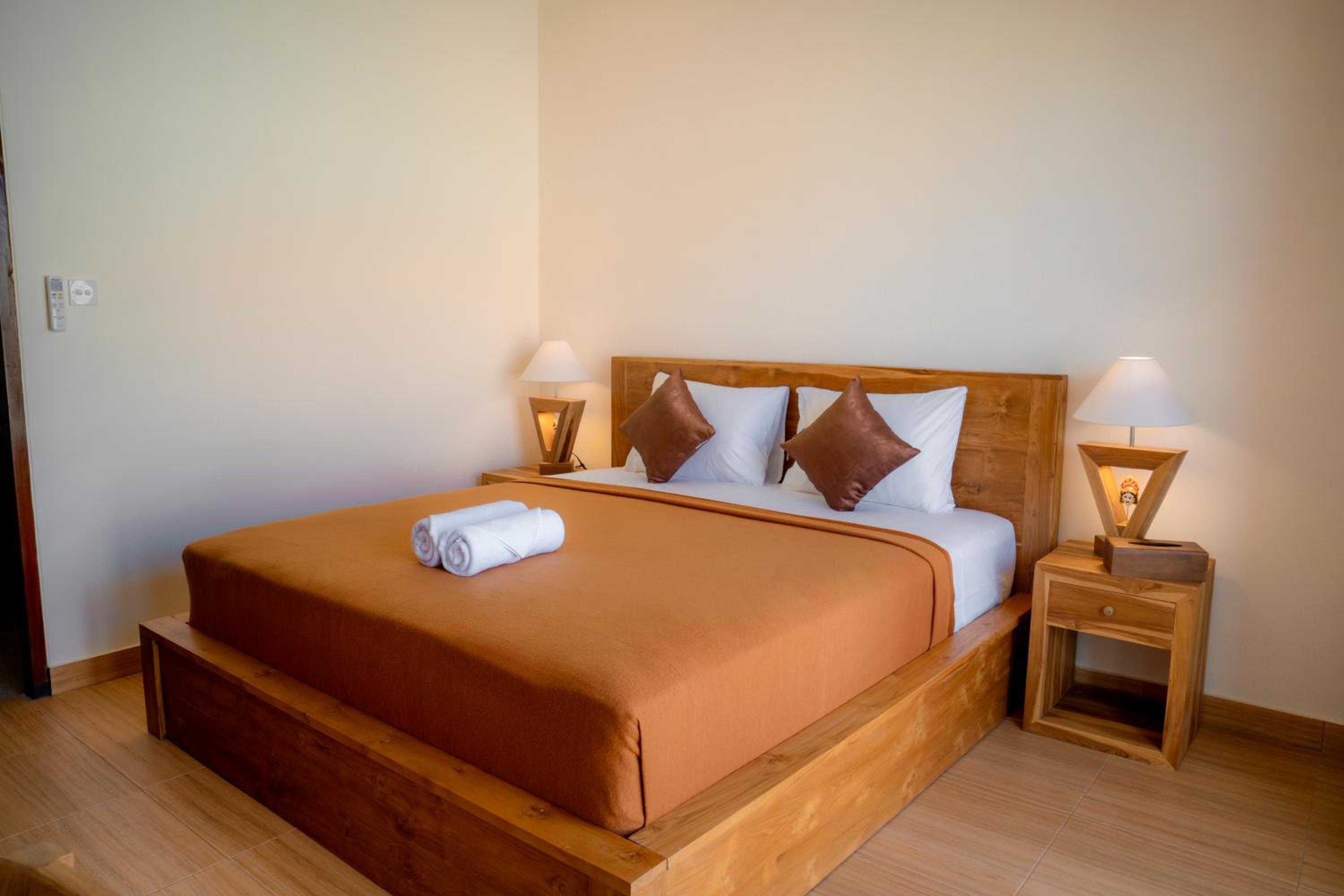 Double Room with Garden View - Photo 10