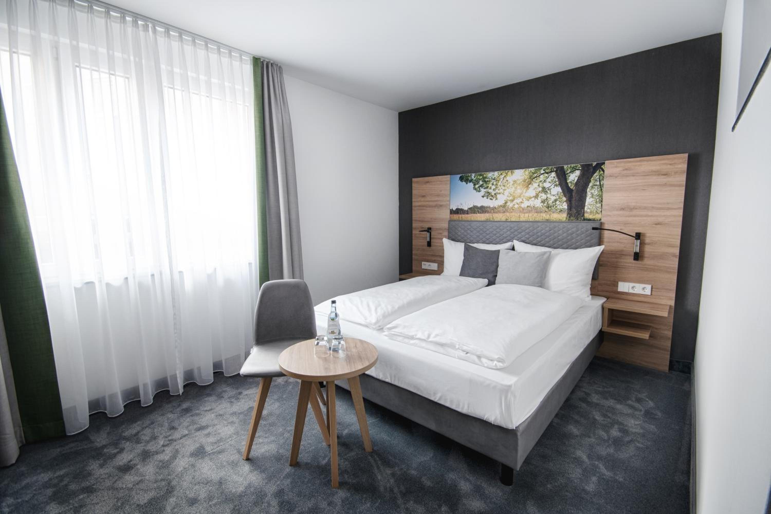Double Room - Photo 14