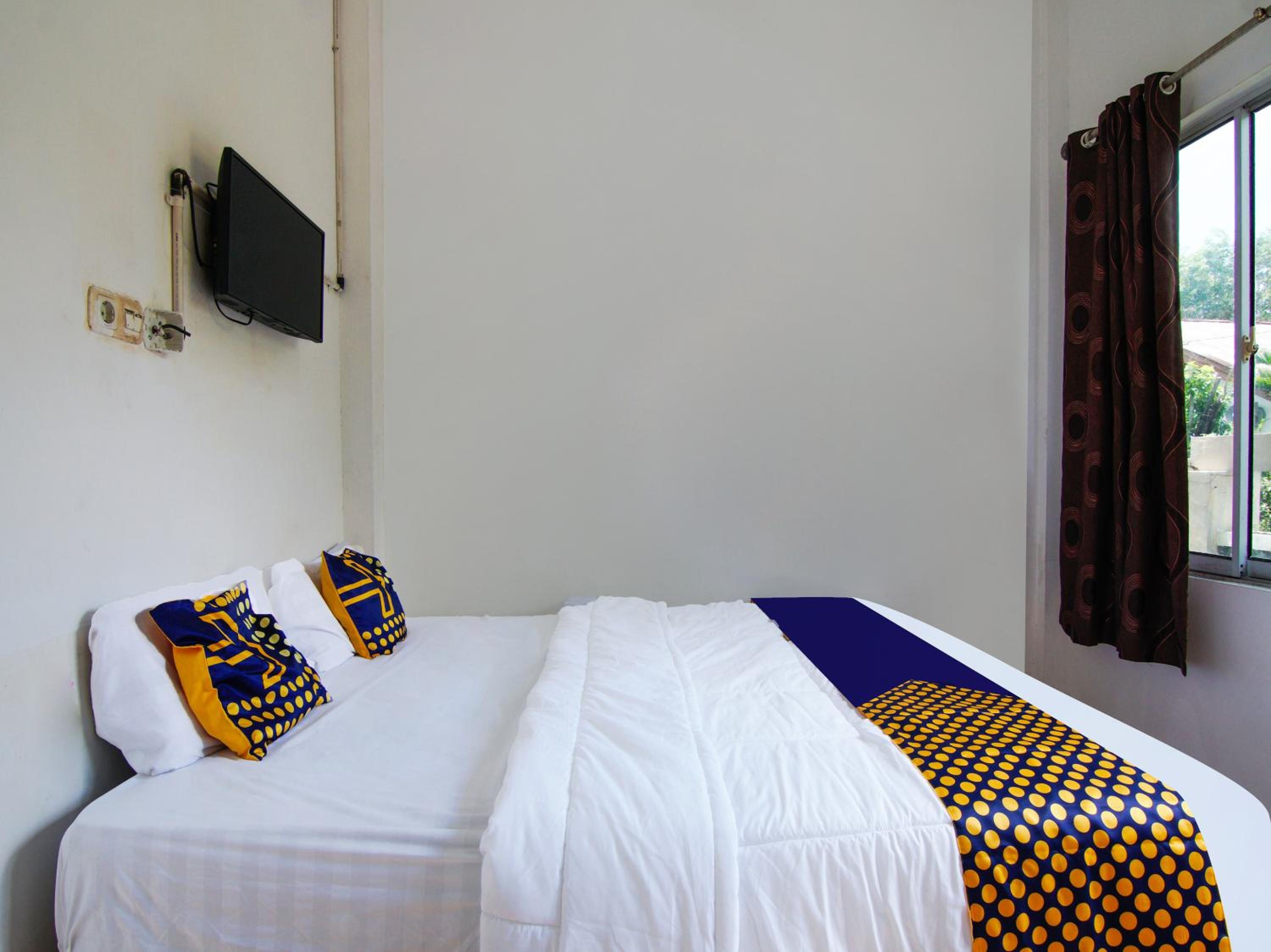 Double Room - Photo 5