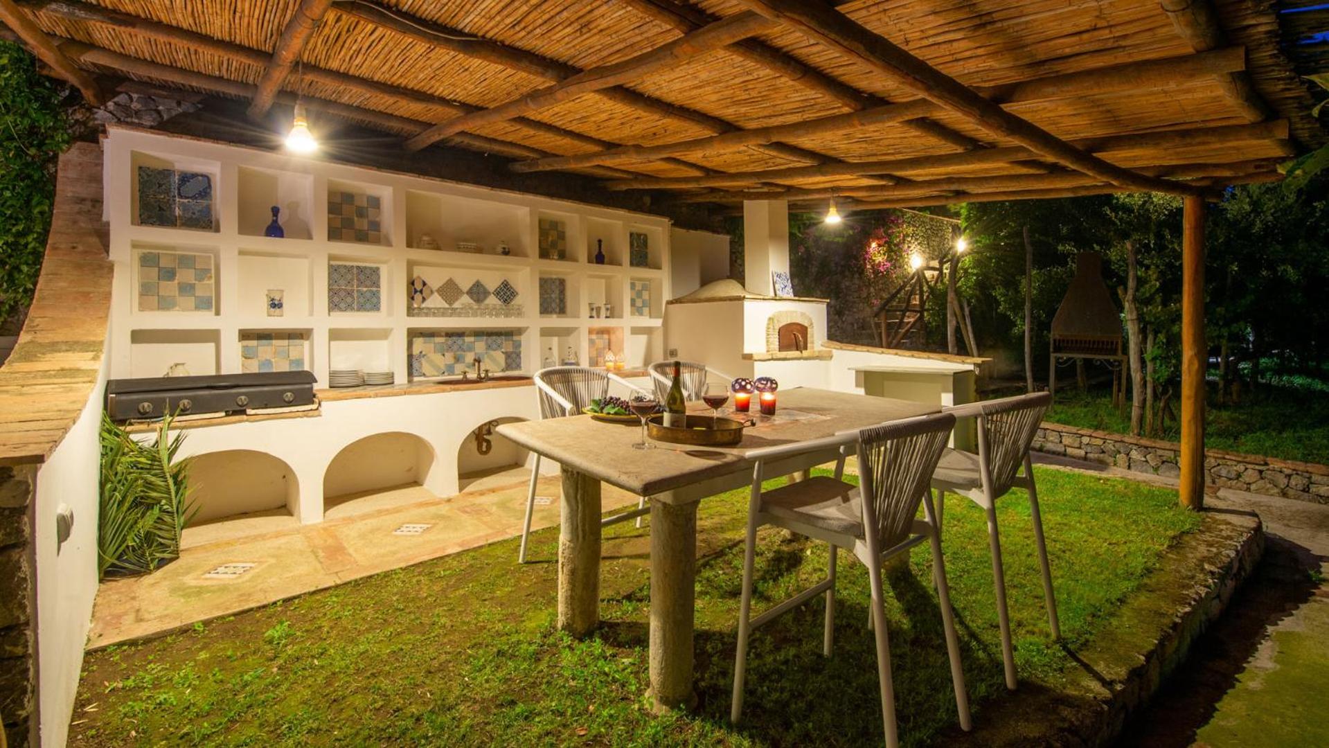 Three-Bedroom Villa photo 3