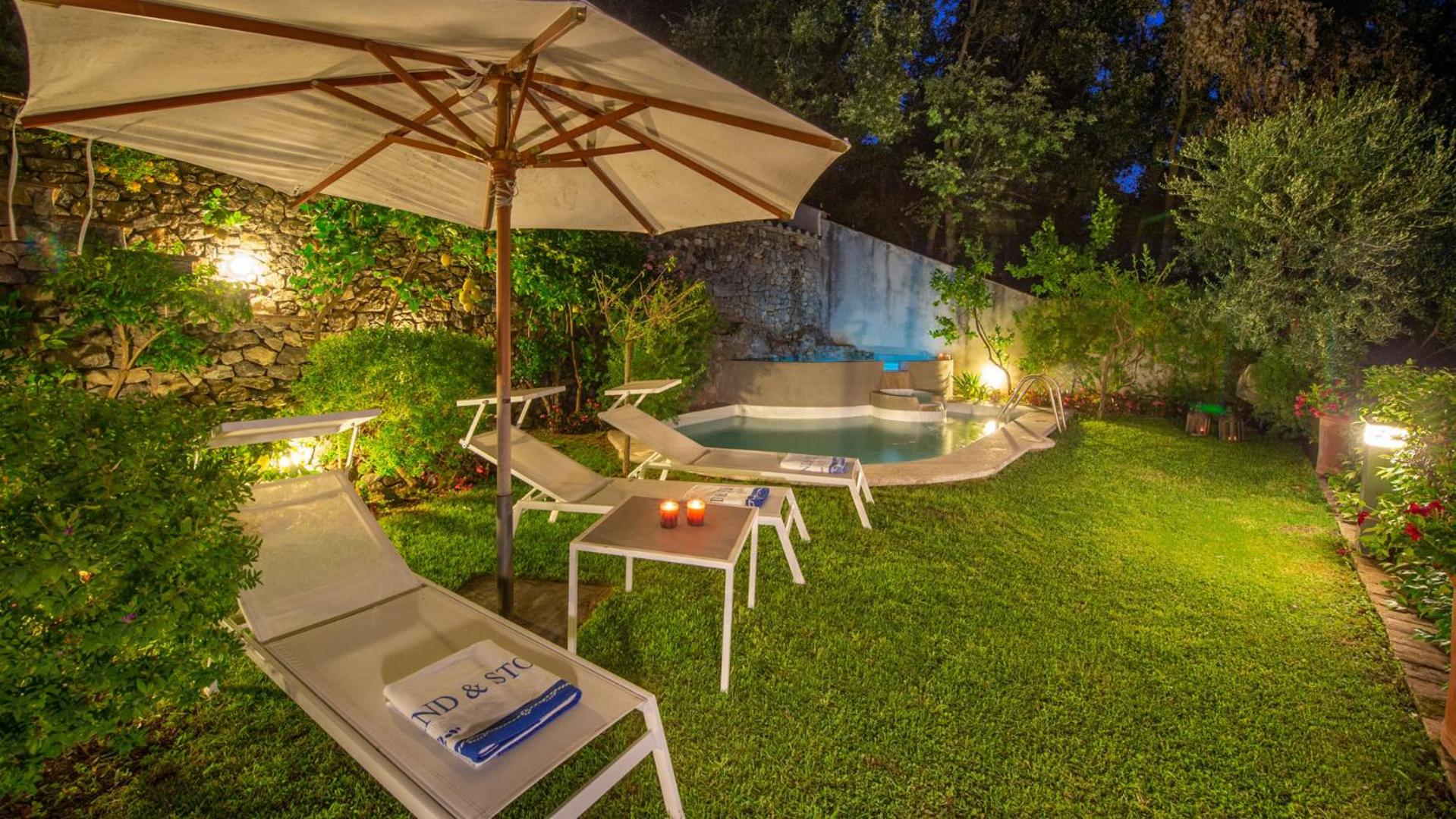 Three-Bedroom Villa photo 2