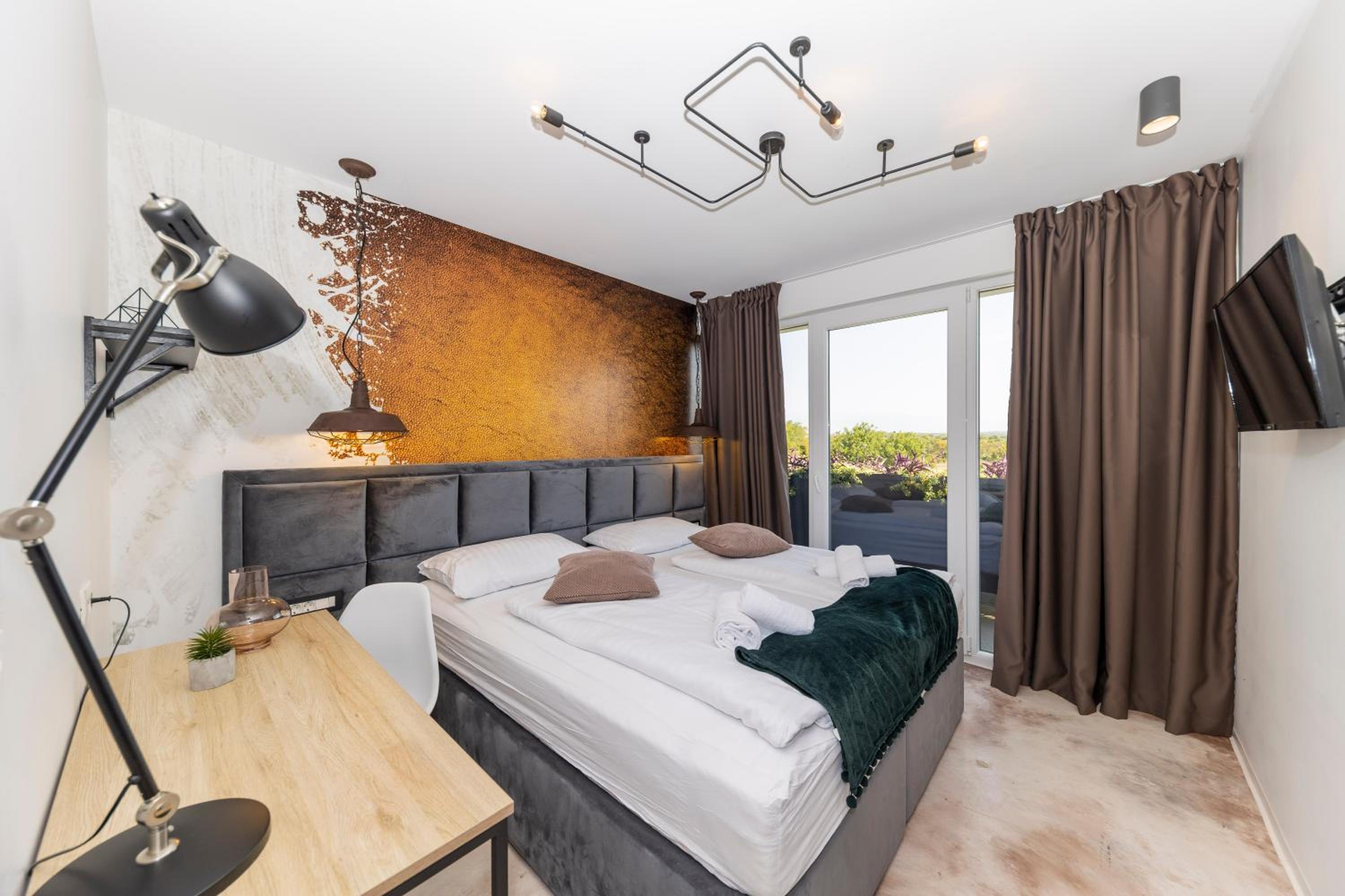Villa photo 1