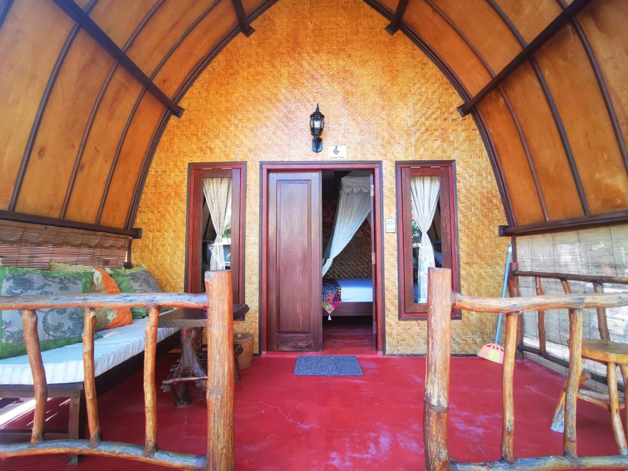 Deluxe Bungalow photo 1