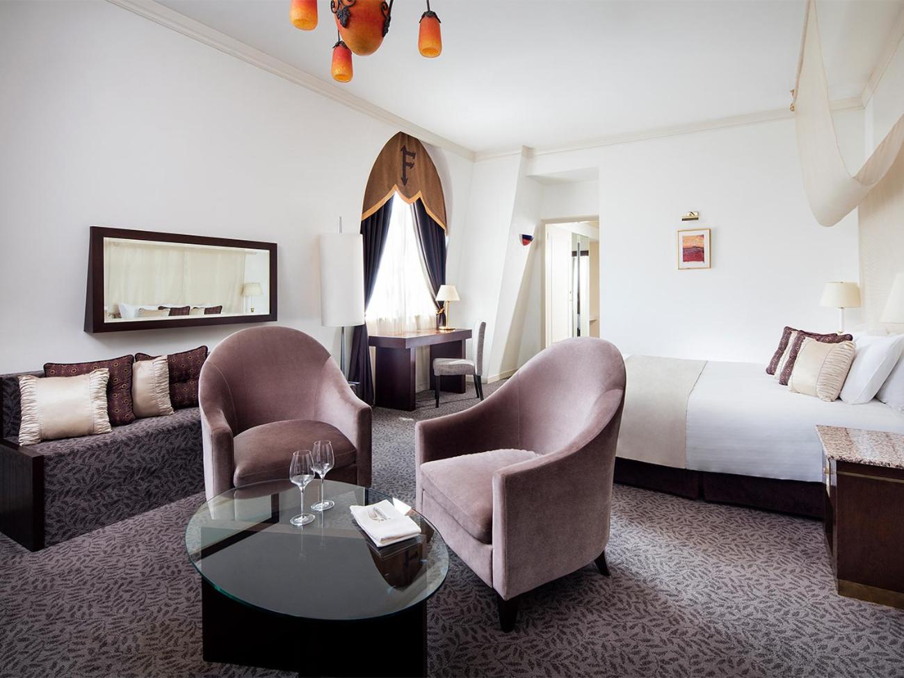 Junior Suite - Non-Smoking photo 1
