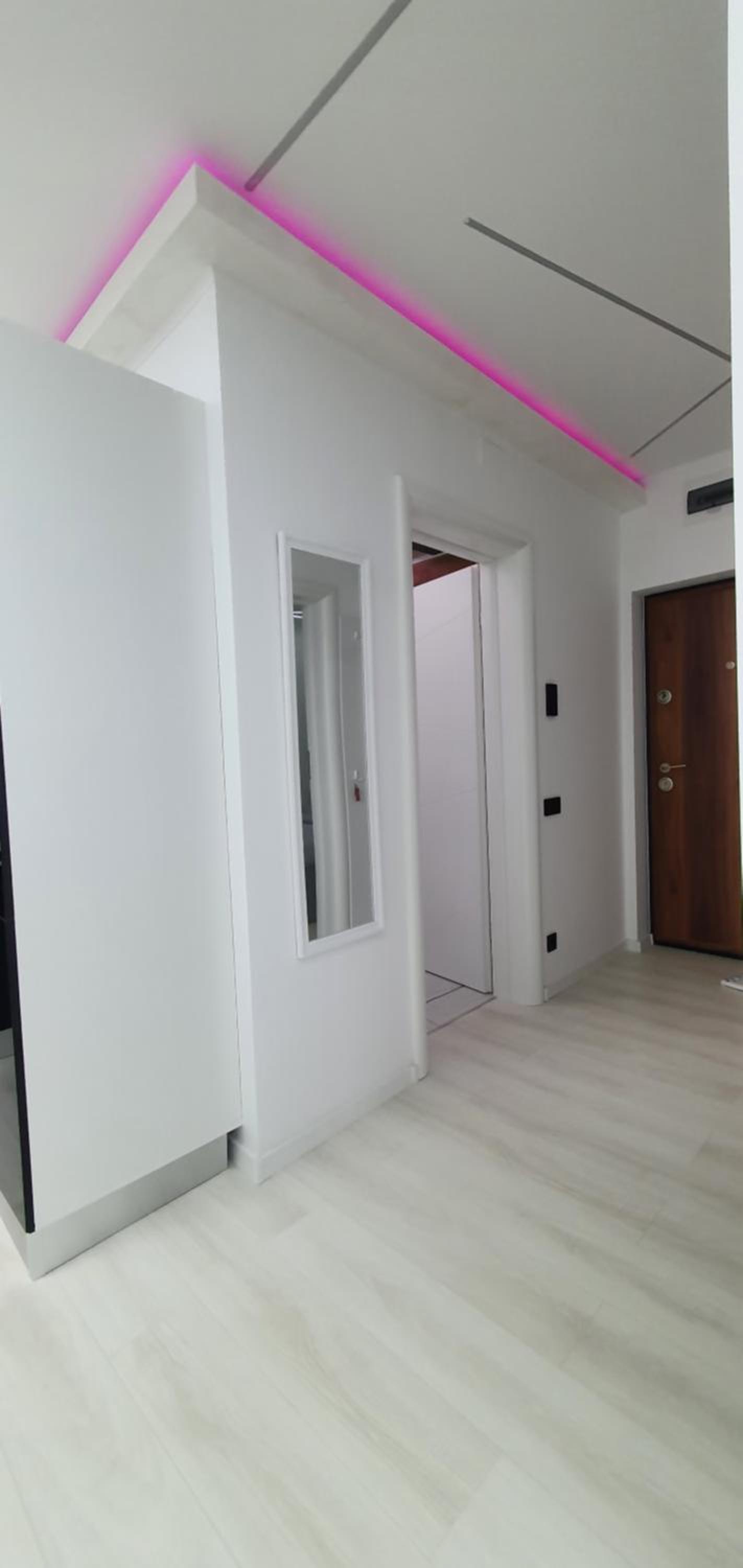 One-Bedroom Apartment - Photo 14