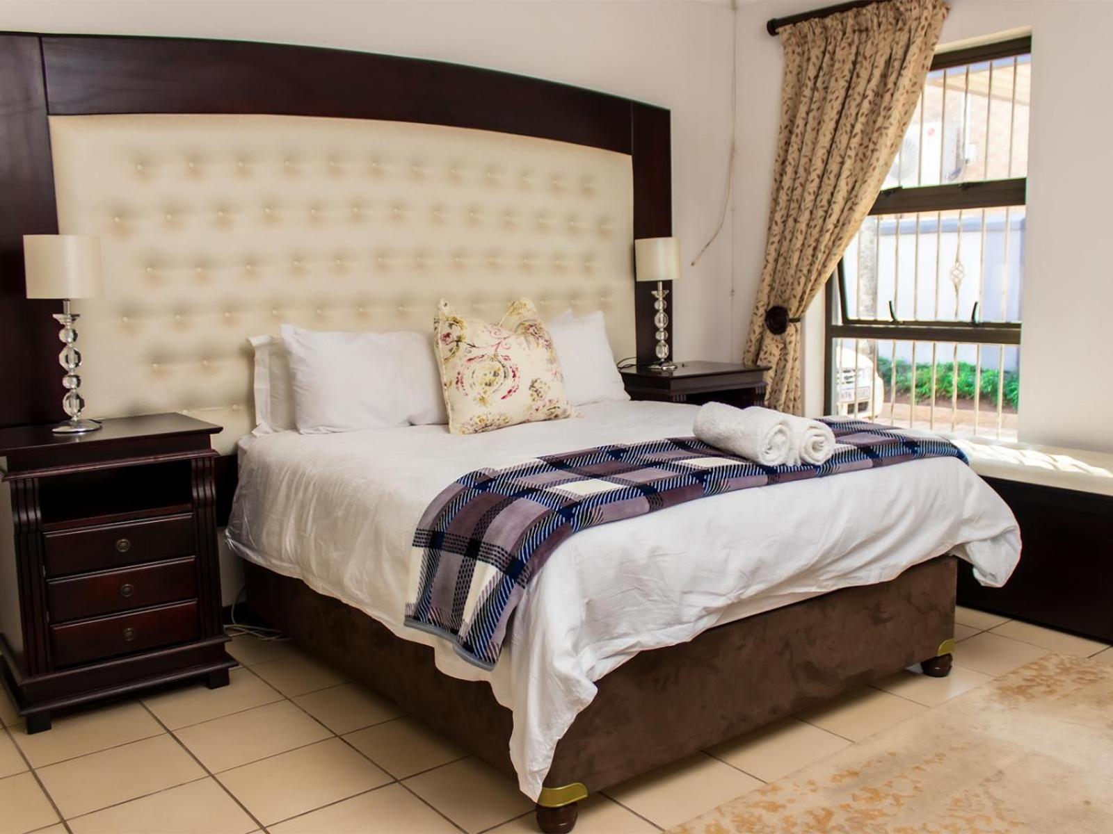 Standard Queen Room photo 1