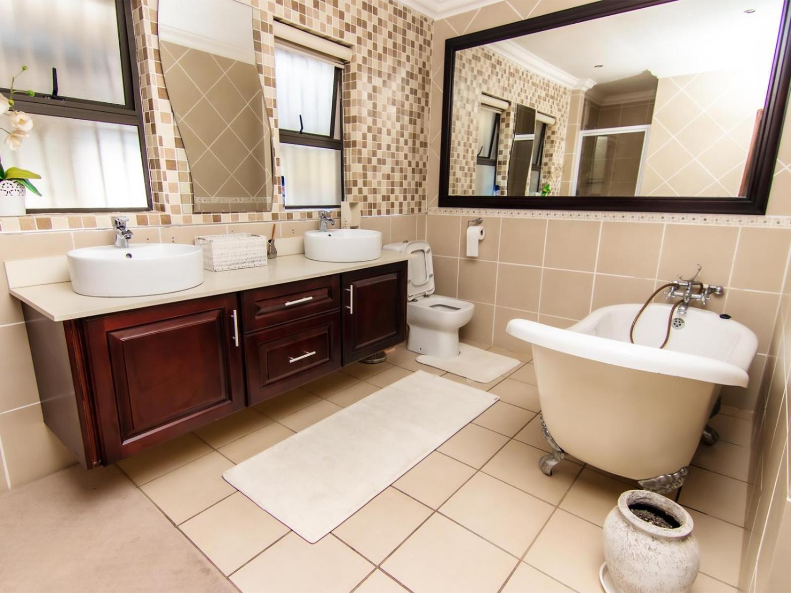 Classic King Room photo 3