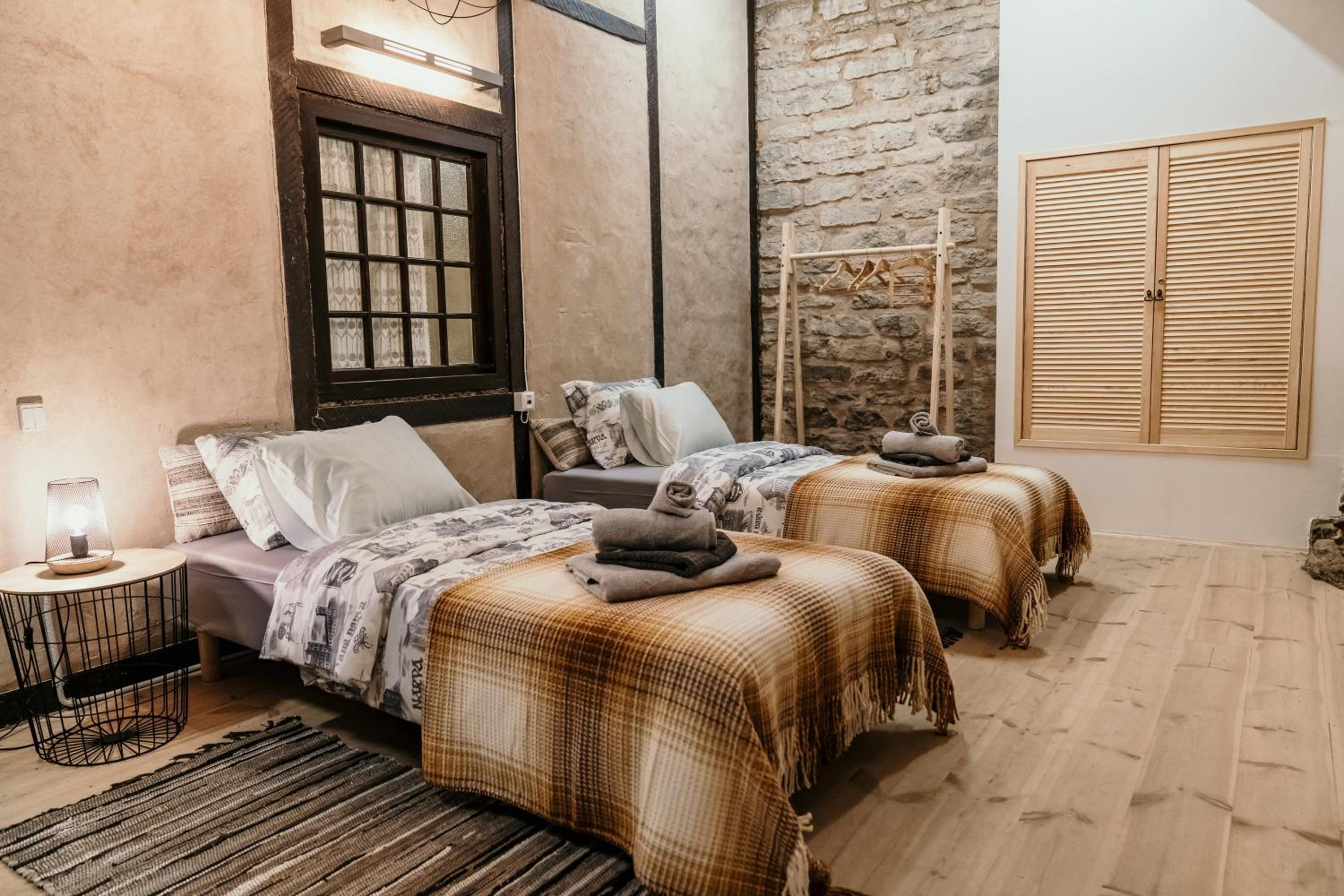 Deluxe Double or Twin Room with City View