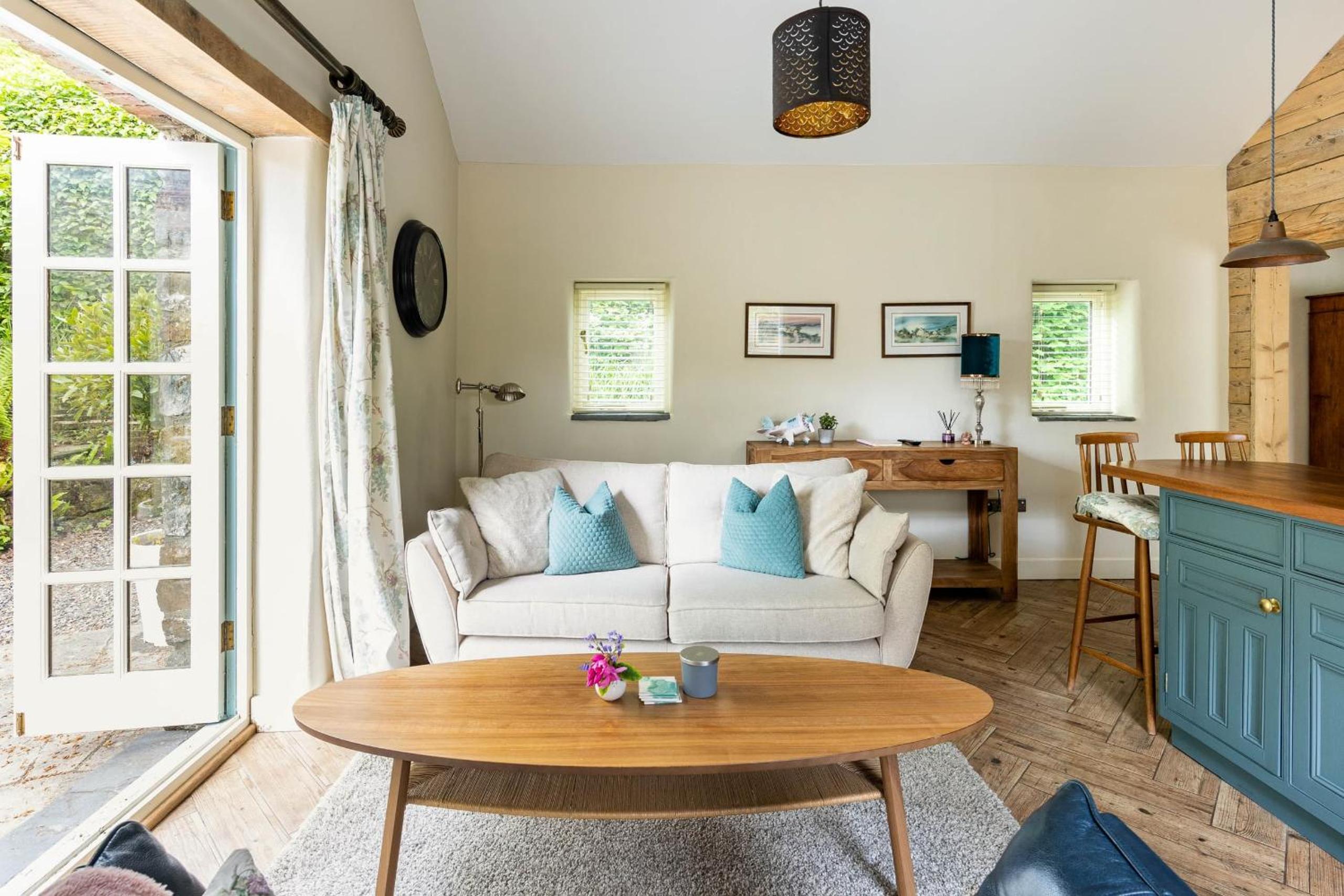 One-Bedroom House photo 1