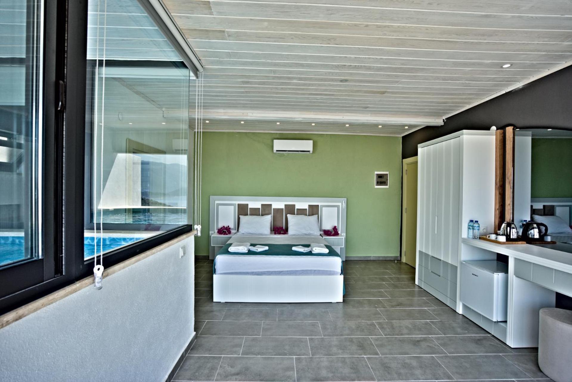 Large Double Room - Photo 16