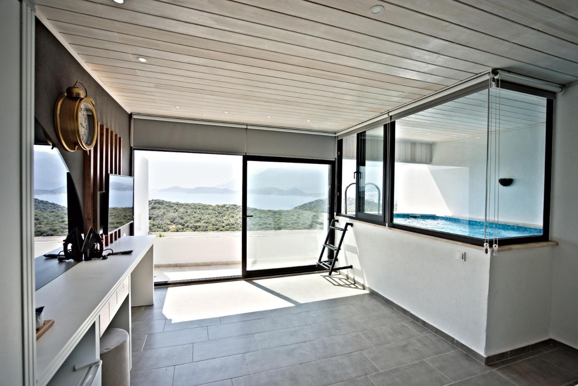 Large Double Room - Photo 3