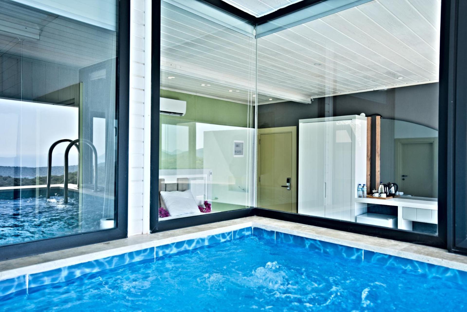 Large Double Room - Photo 4