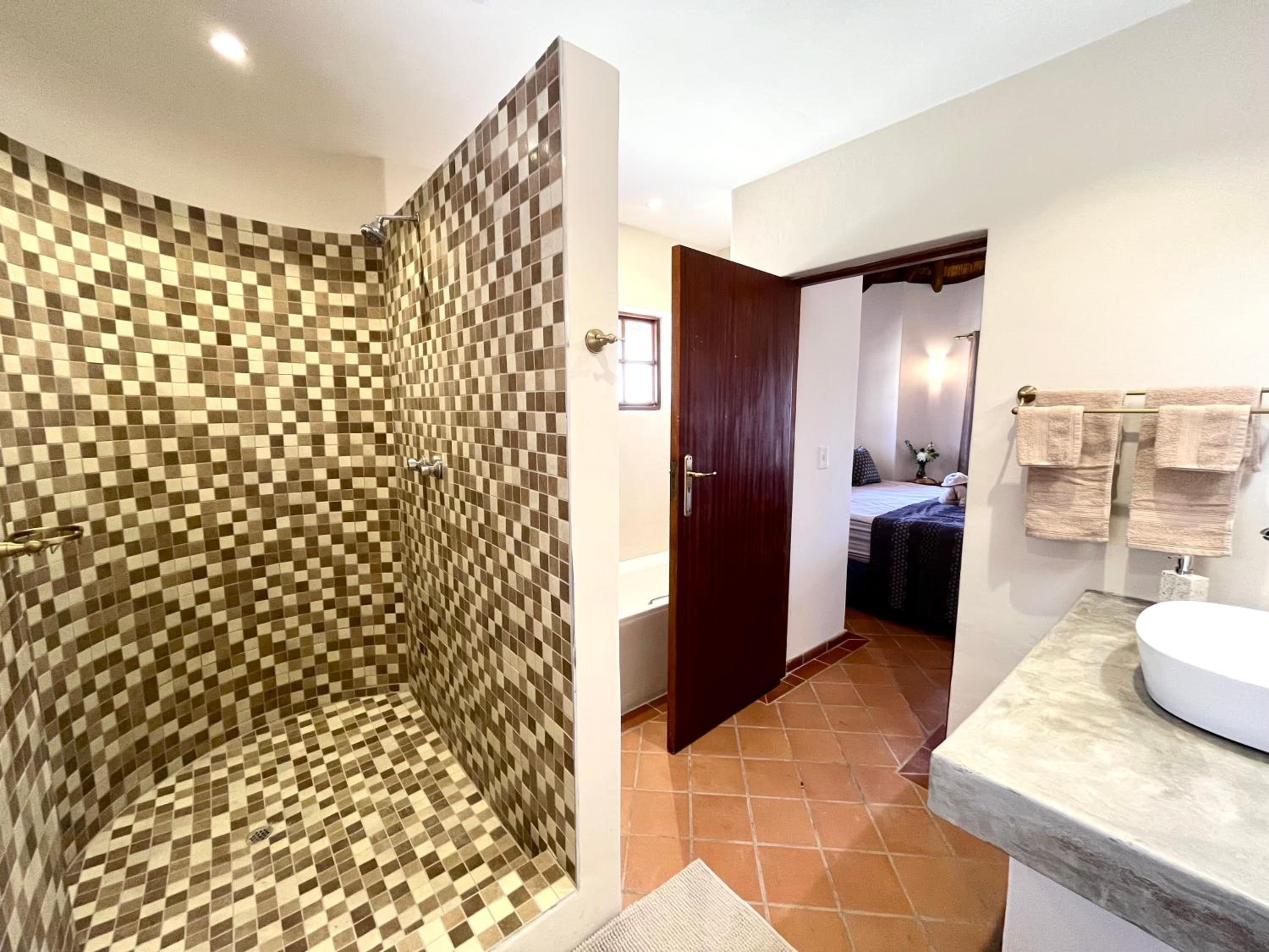 Two-Bedroom Villa - Photo 48