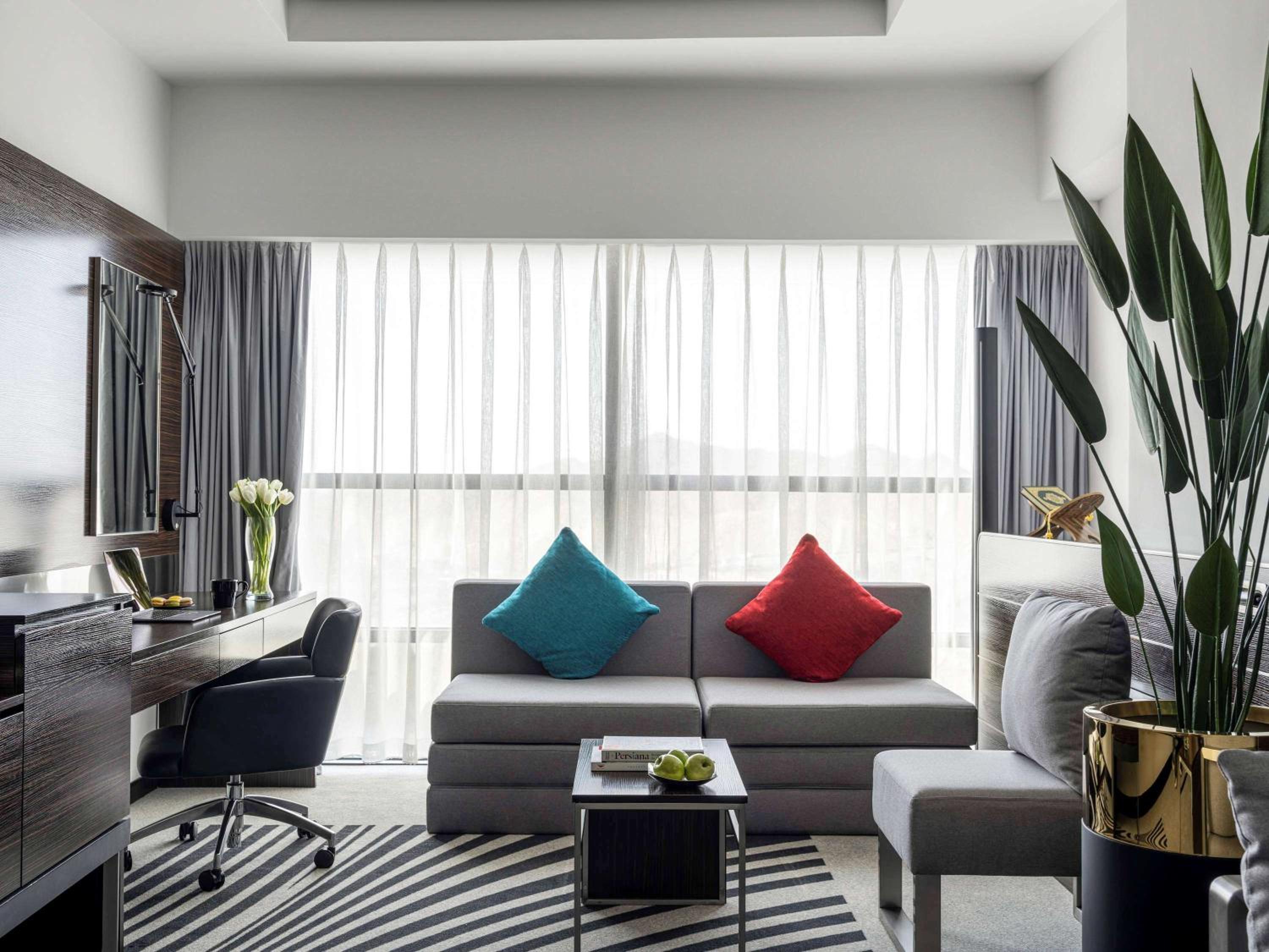 Junior Suite with One King Bed and Living Room - Photo 3
