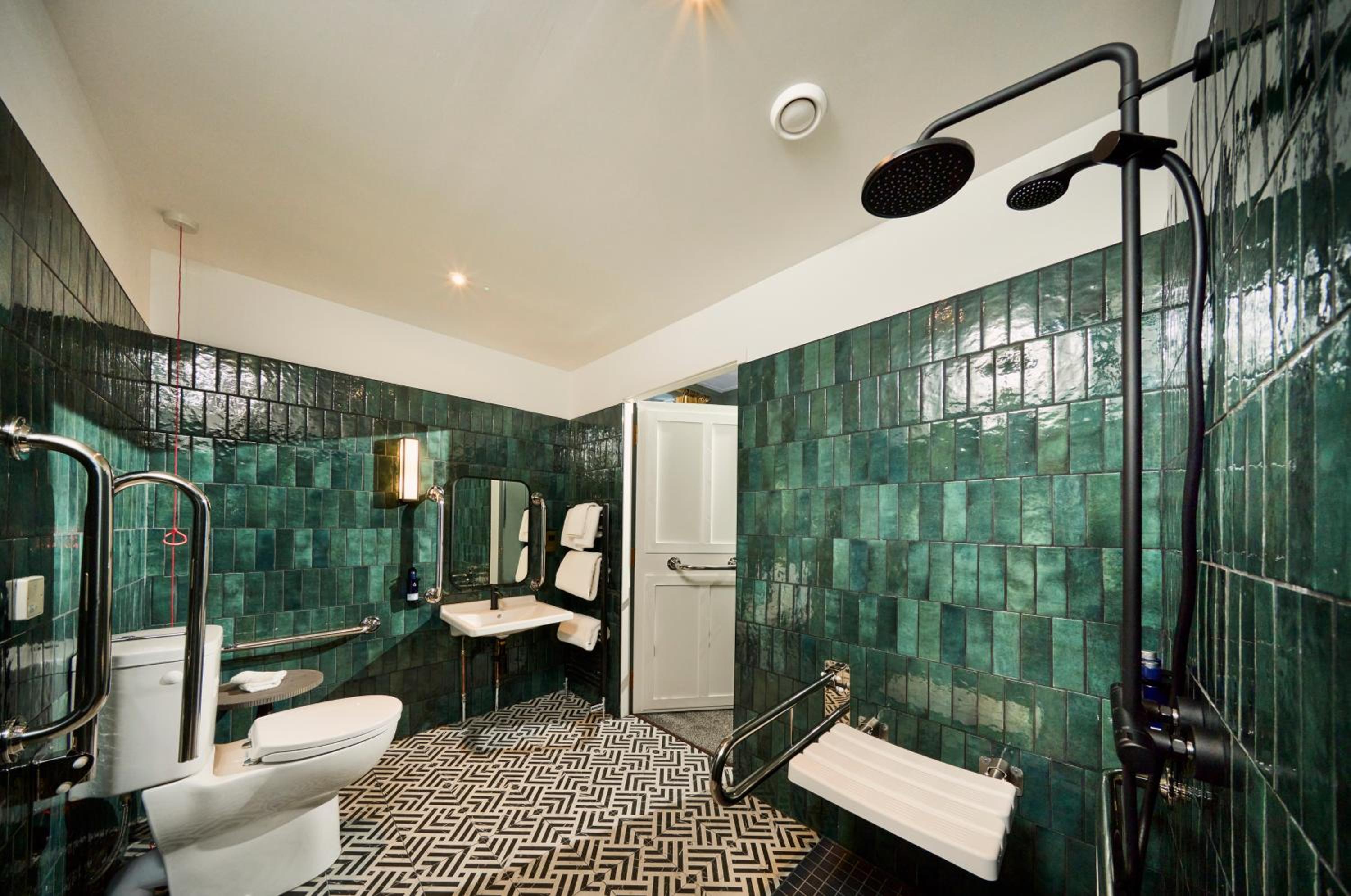 Superior King or Twin Accessible Room