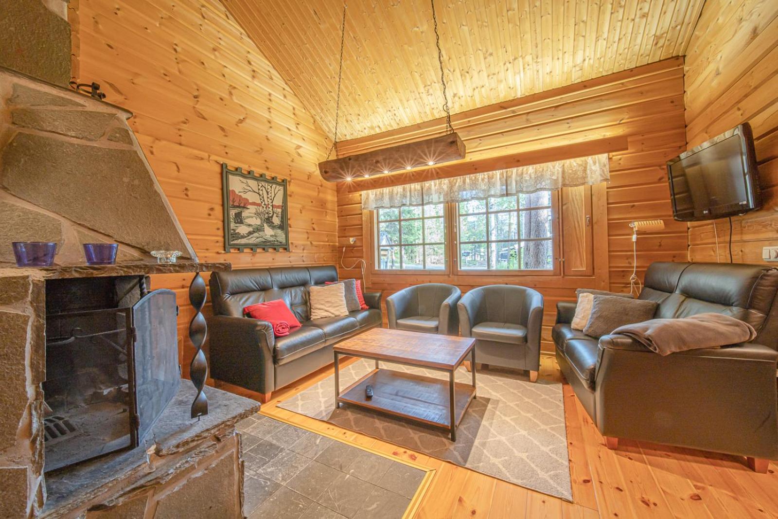 Three-Bedroom House photo 1