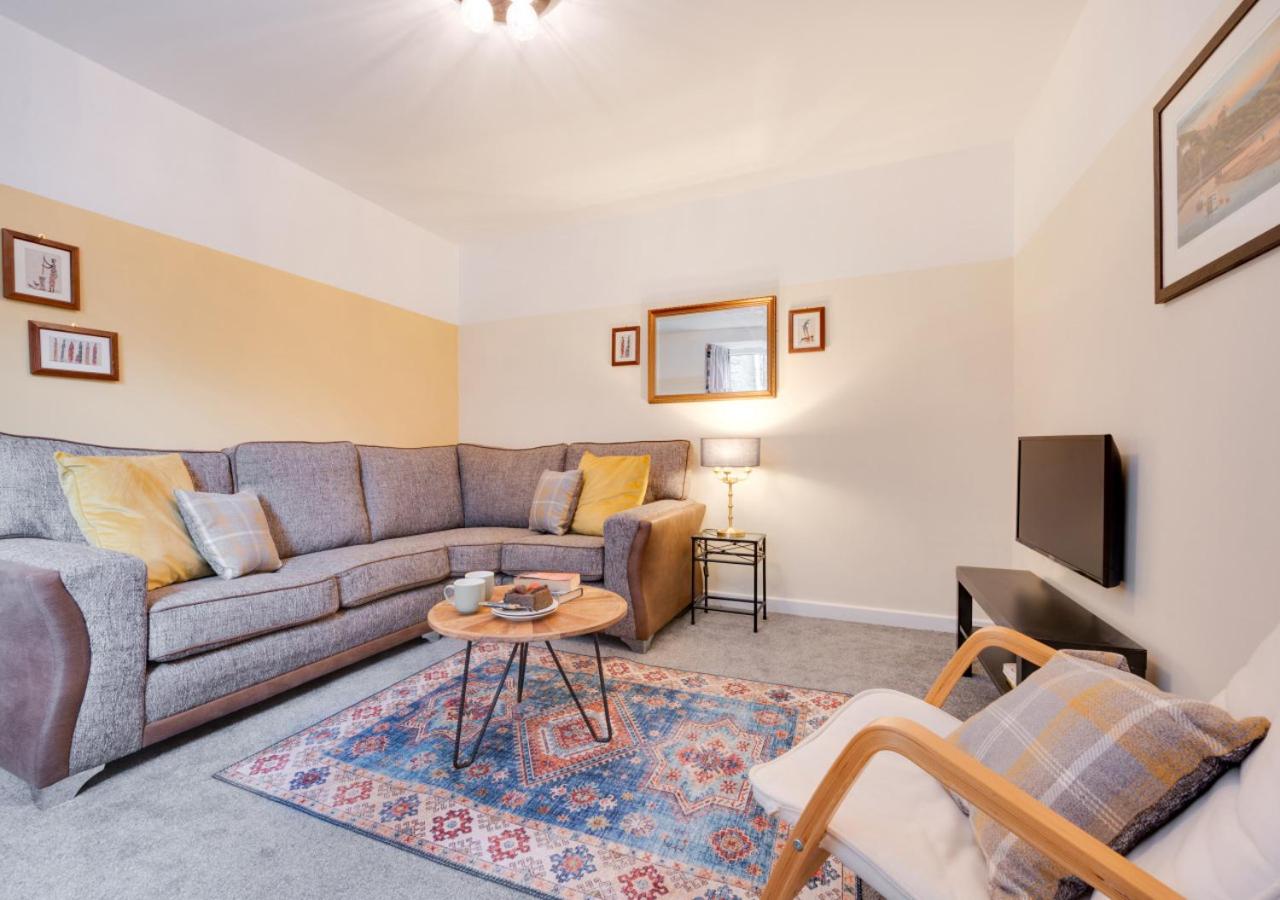 Apartment photo 1