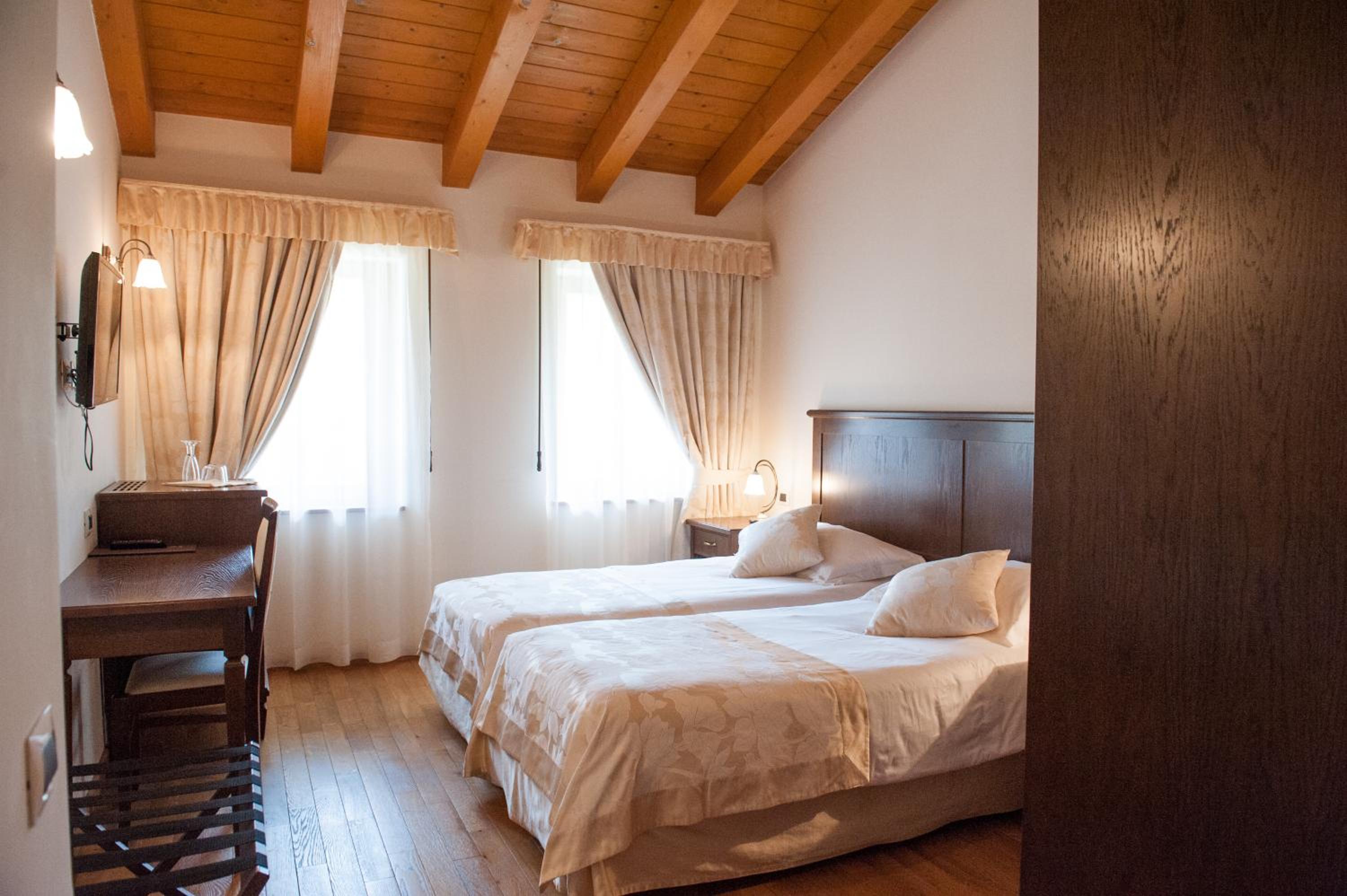 Standard Twin Room photo 1