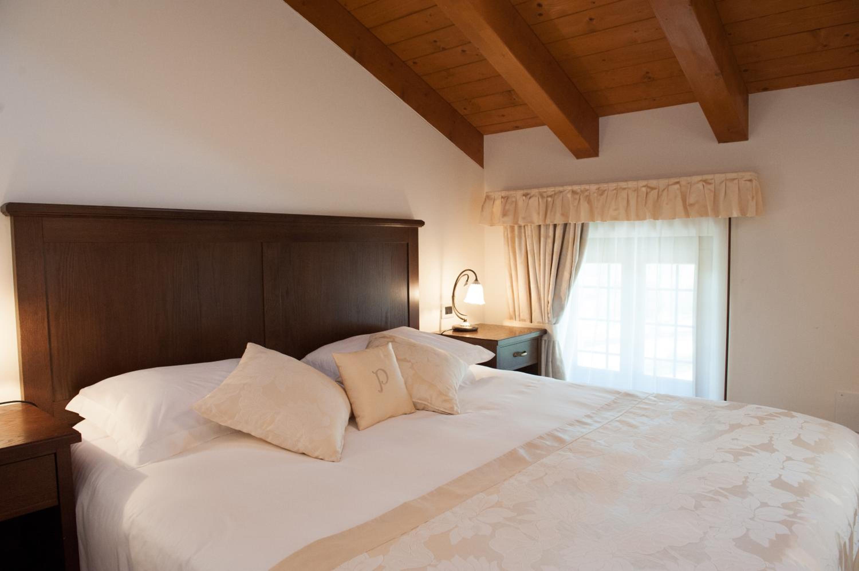 Large Double Room photo 3