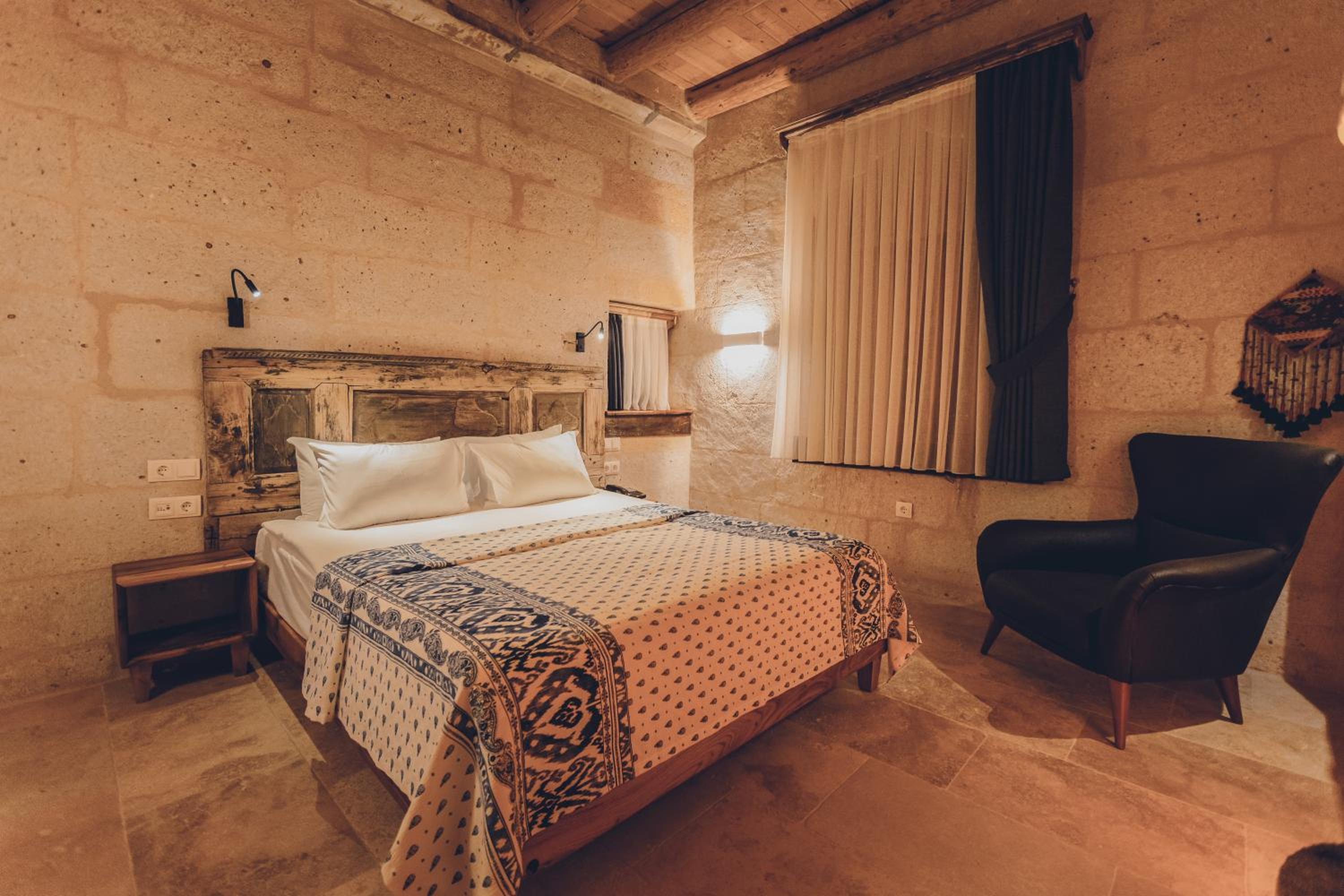 Standard Double Room - Photo 1