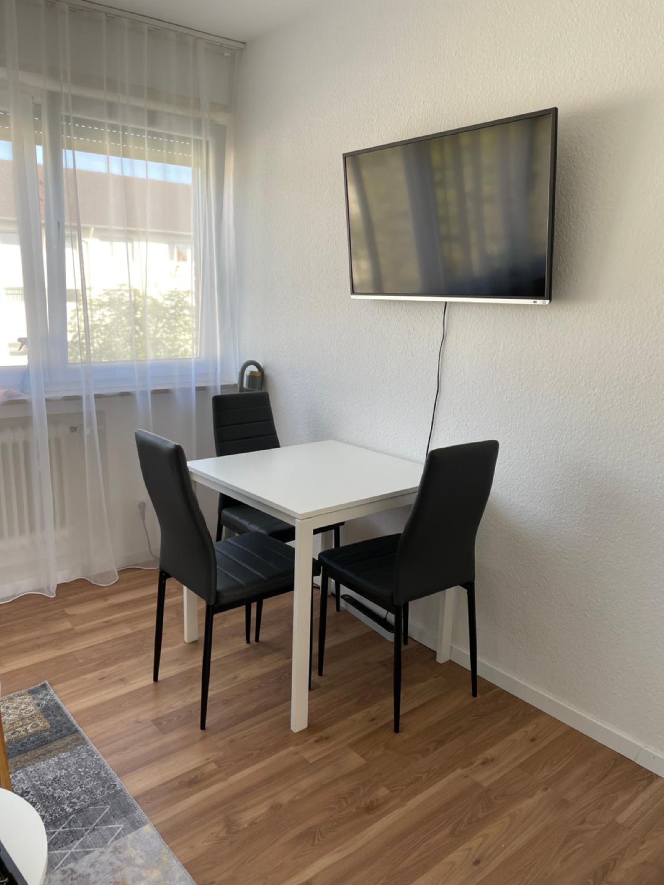 One-Bedroom Apartment photo 3