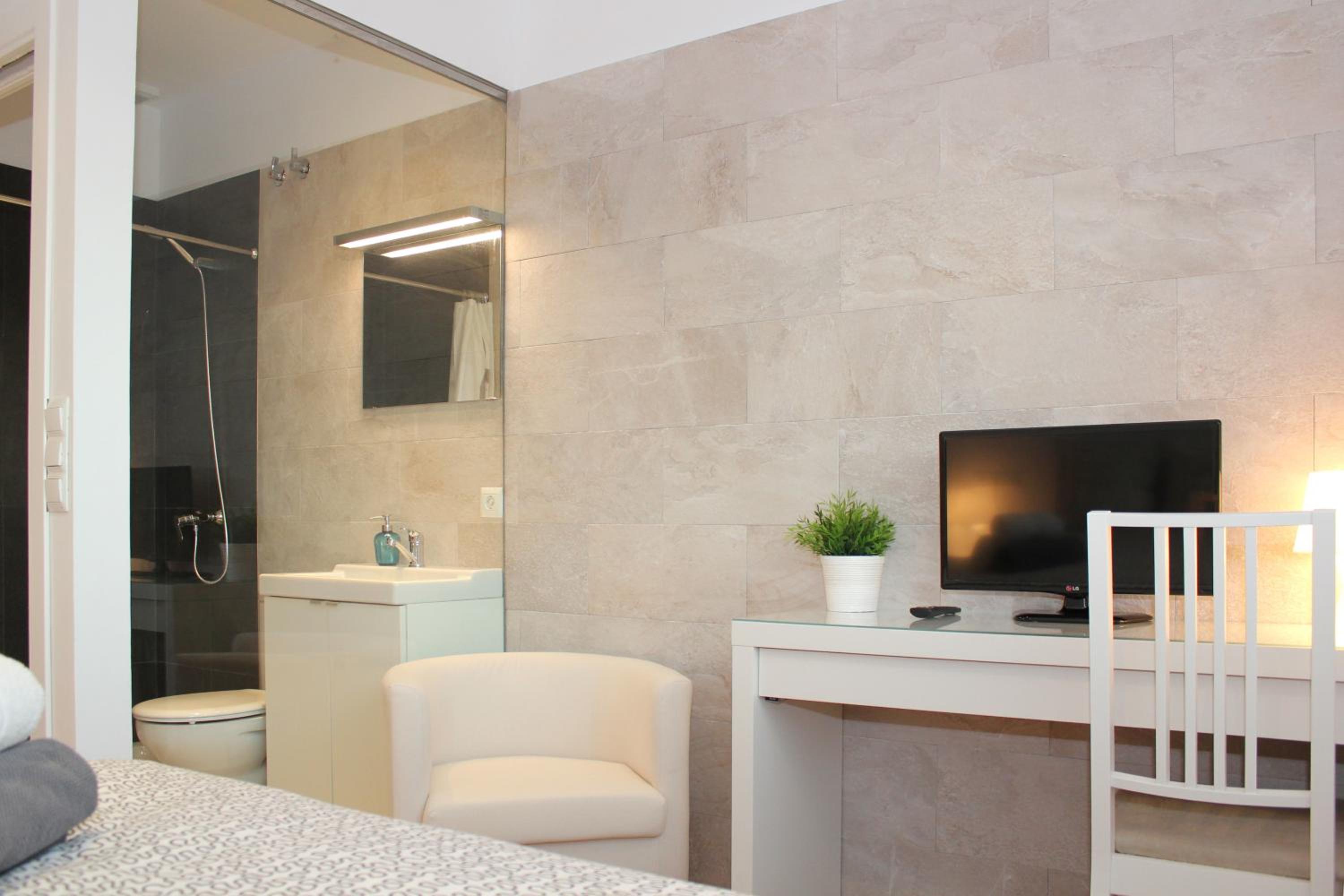 Habitación Doble con Cocineta