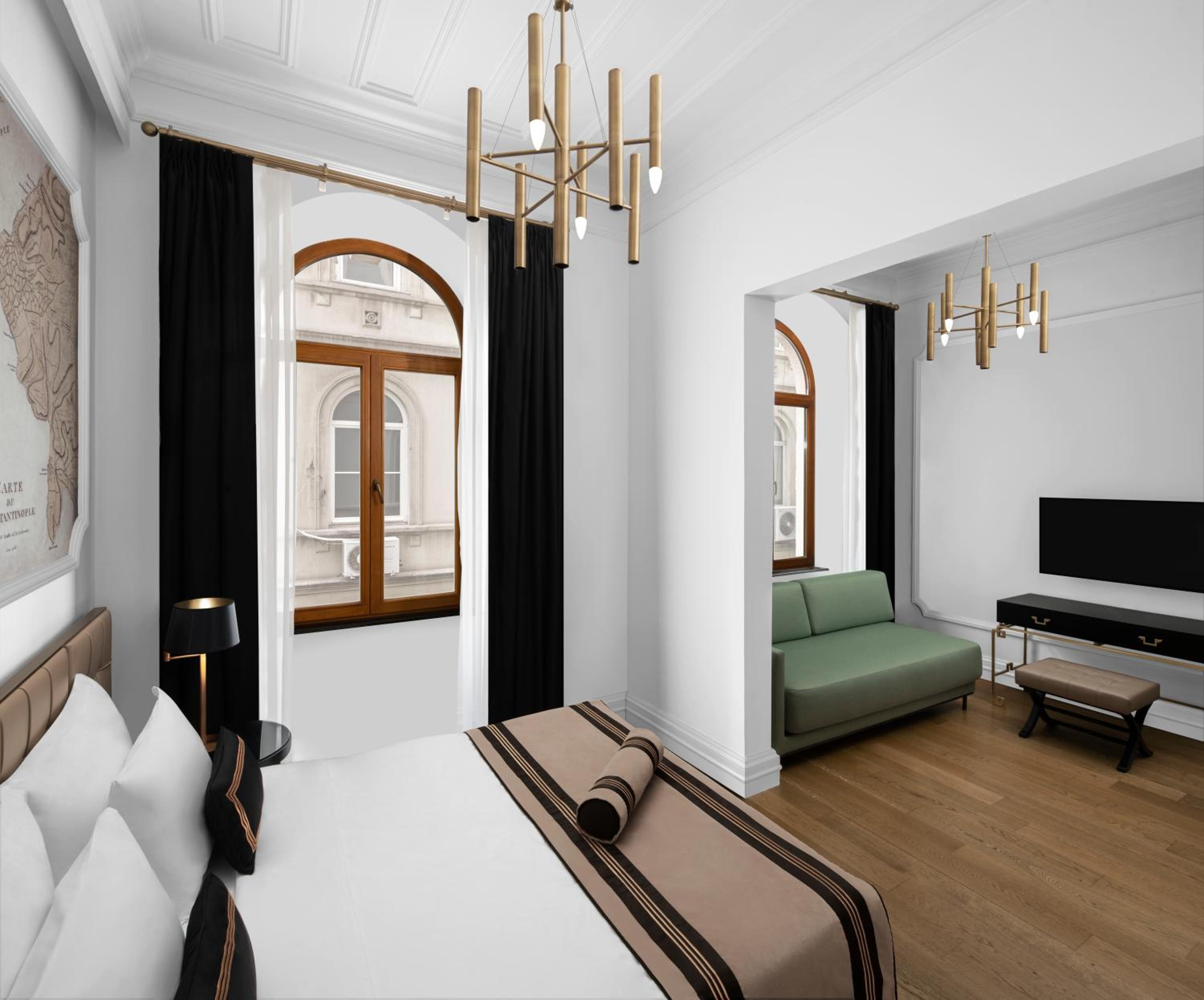 Deluxe Double Room with Extra Bed photo 3