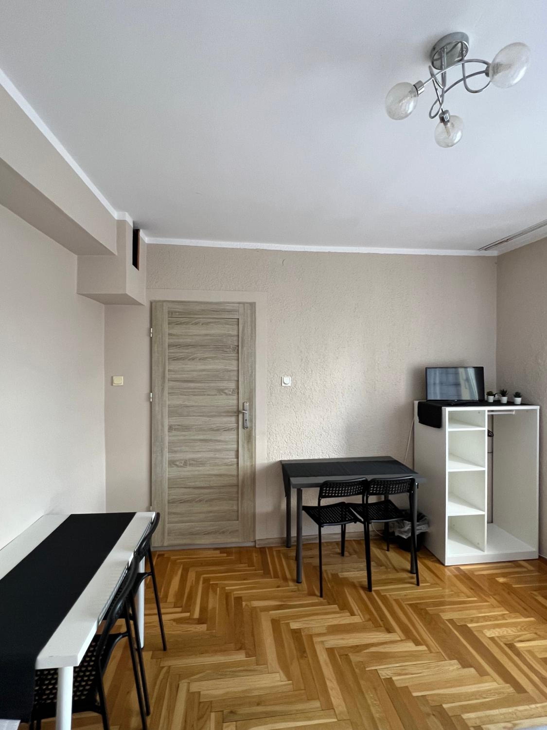 Triple Room with Shared Bathroom photo 2