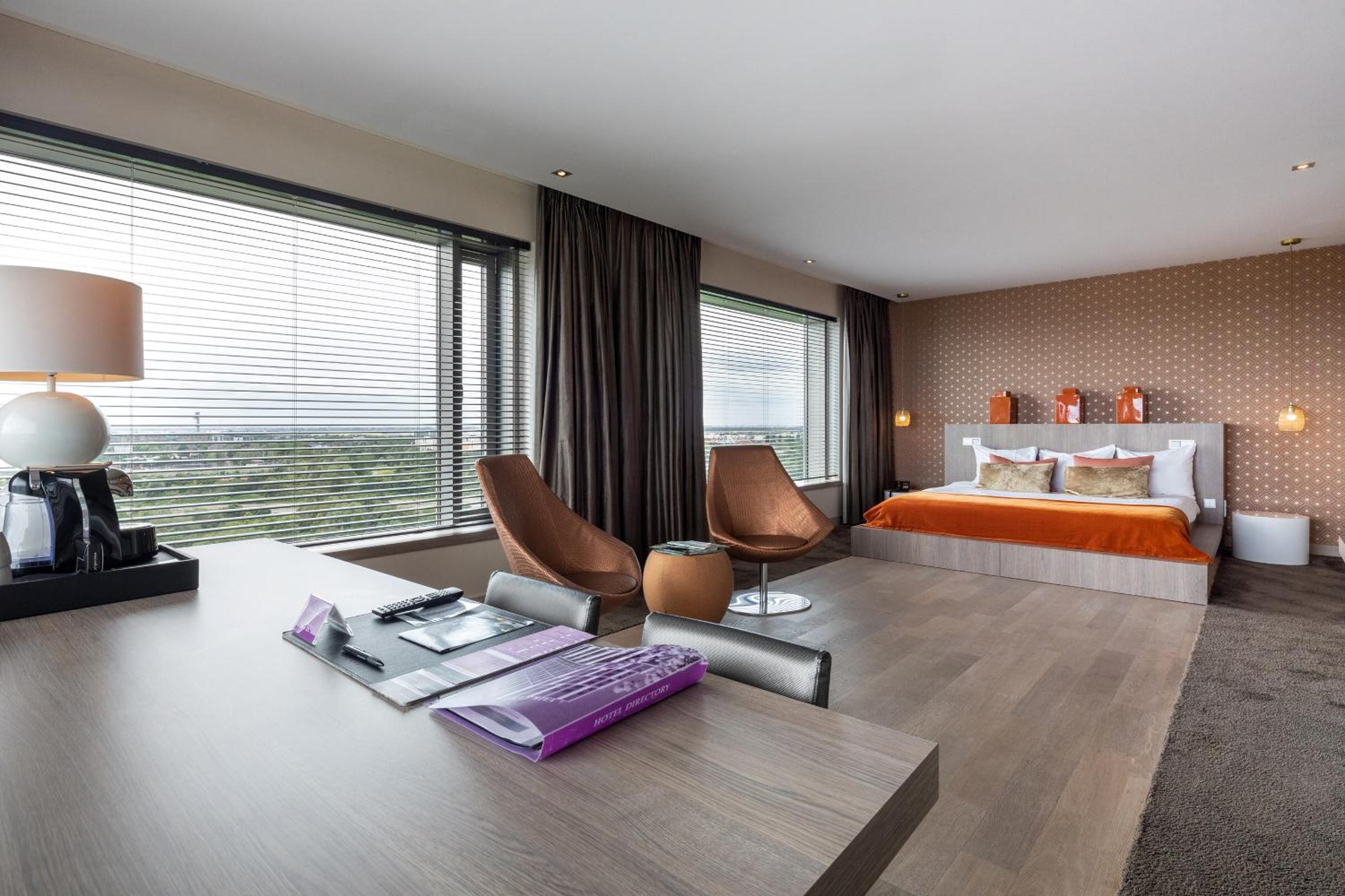 Suite with Spa Bath