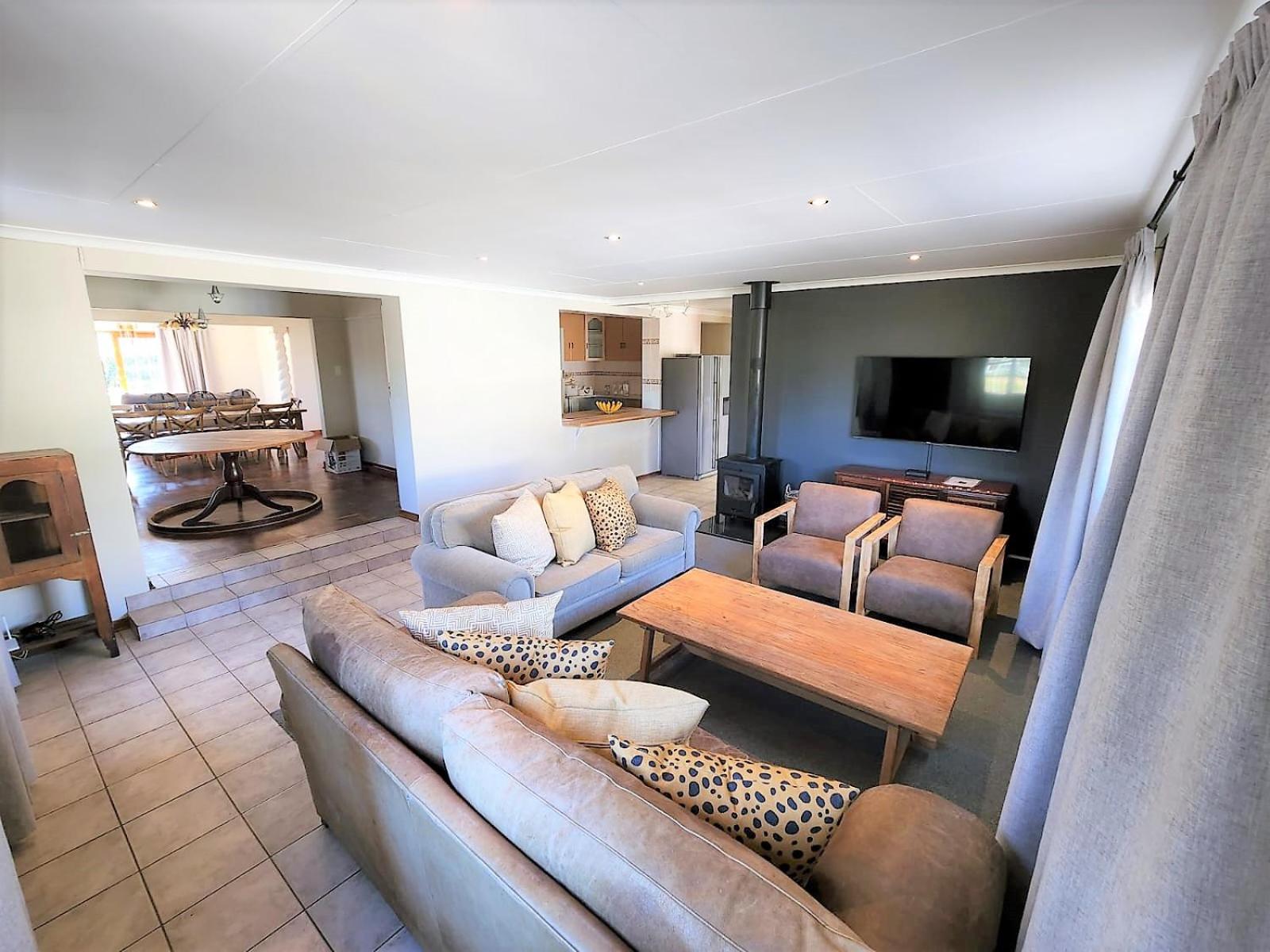 Four-Bedroom House - Photo 39