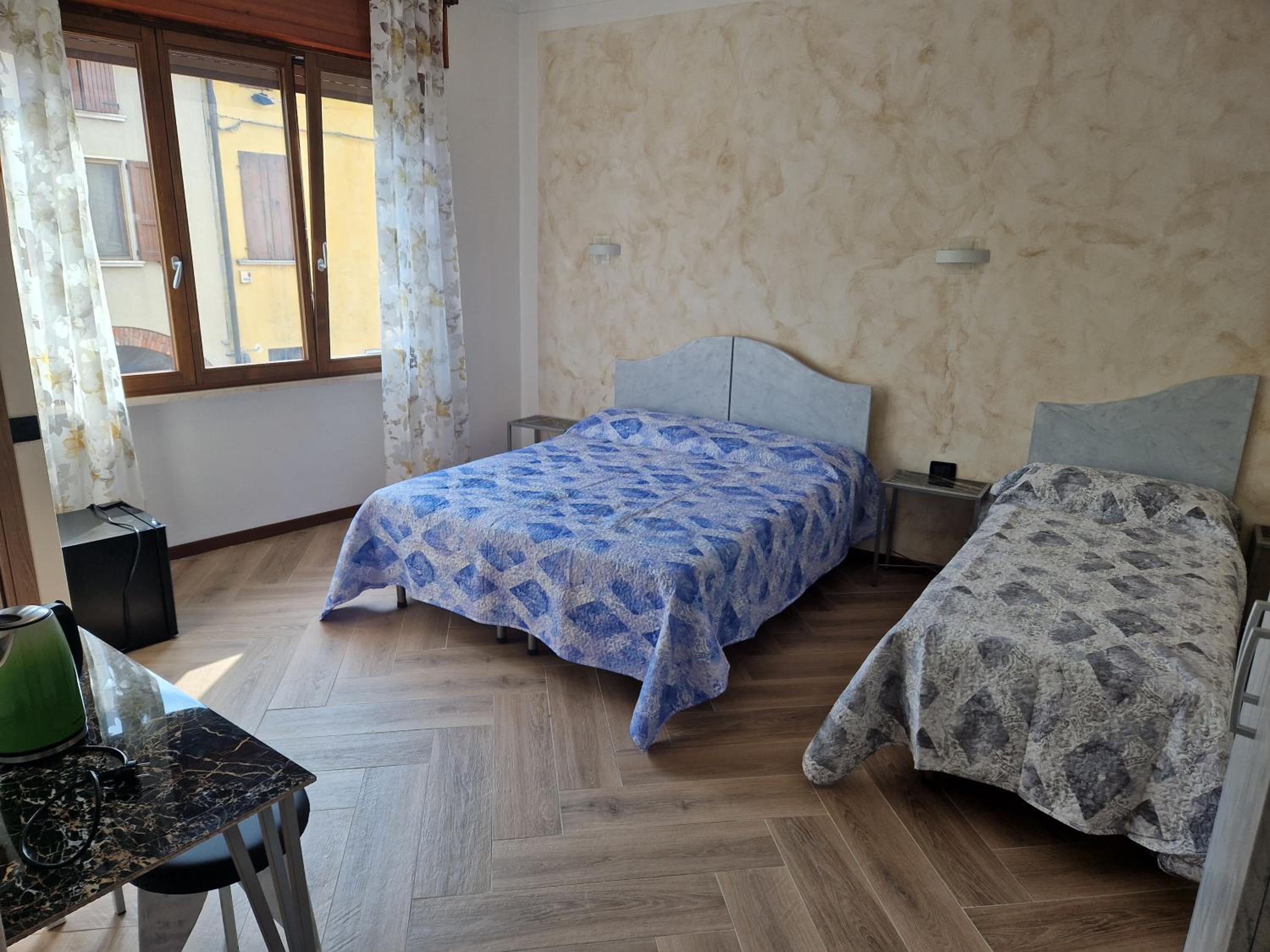 Triple Room with Private Bathroom photo 3
