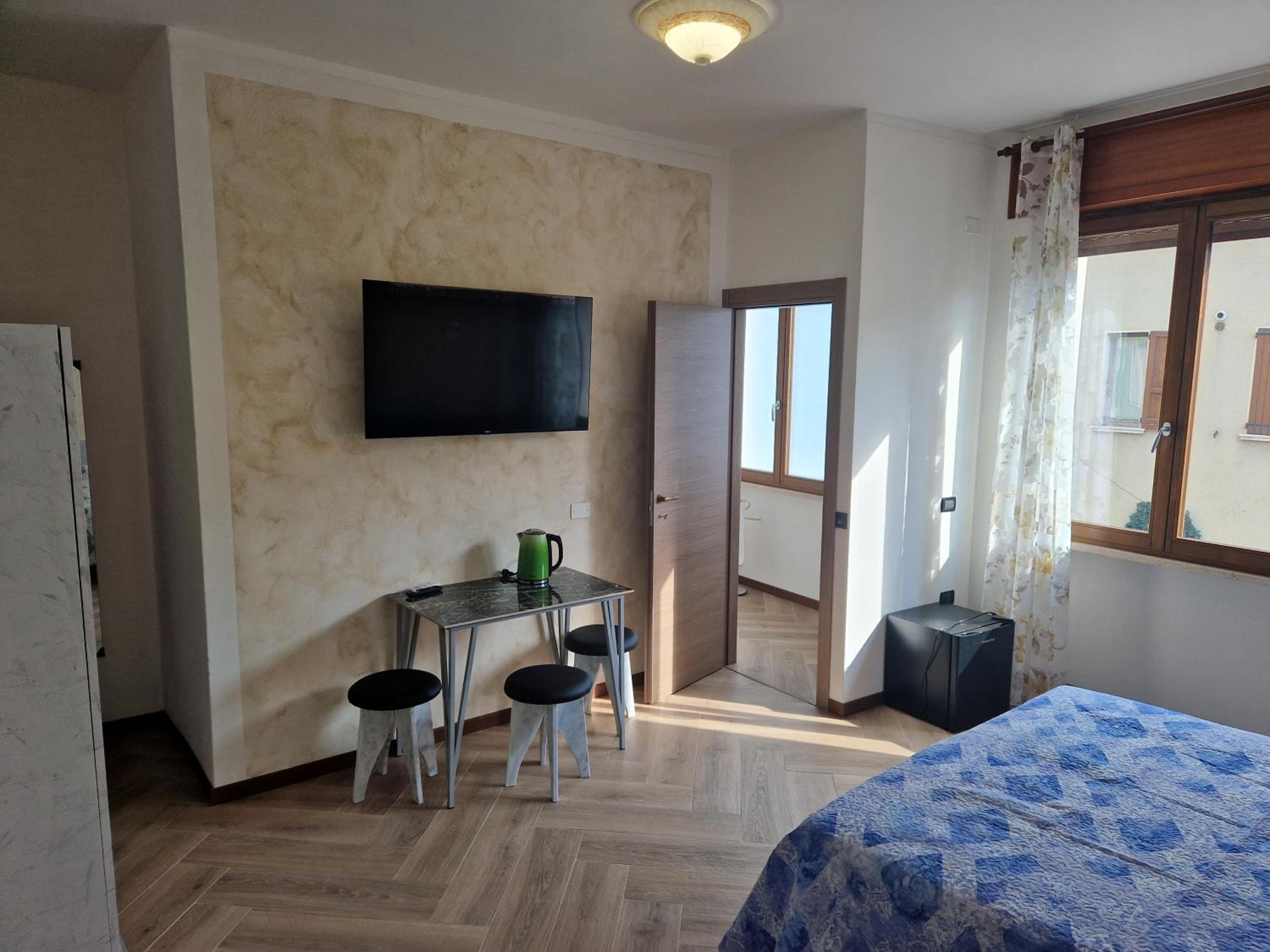 Triple Room with Private Bathroom