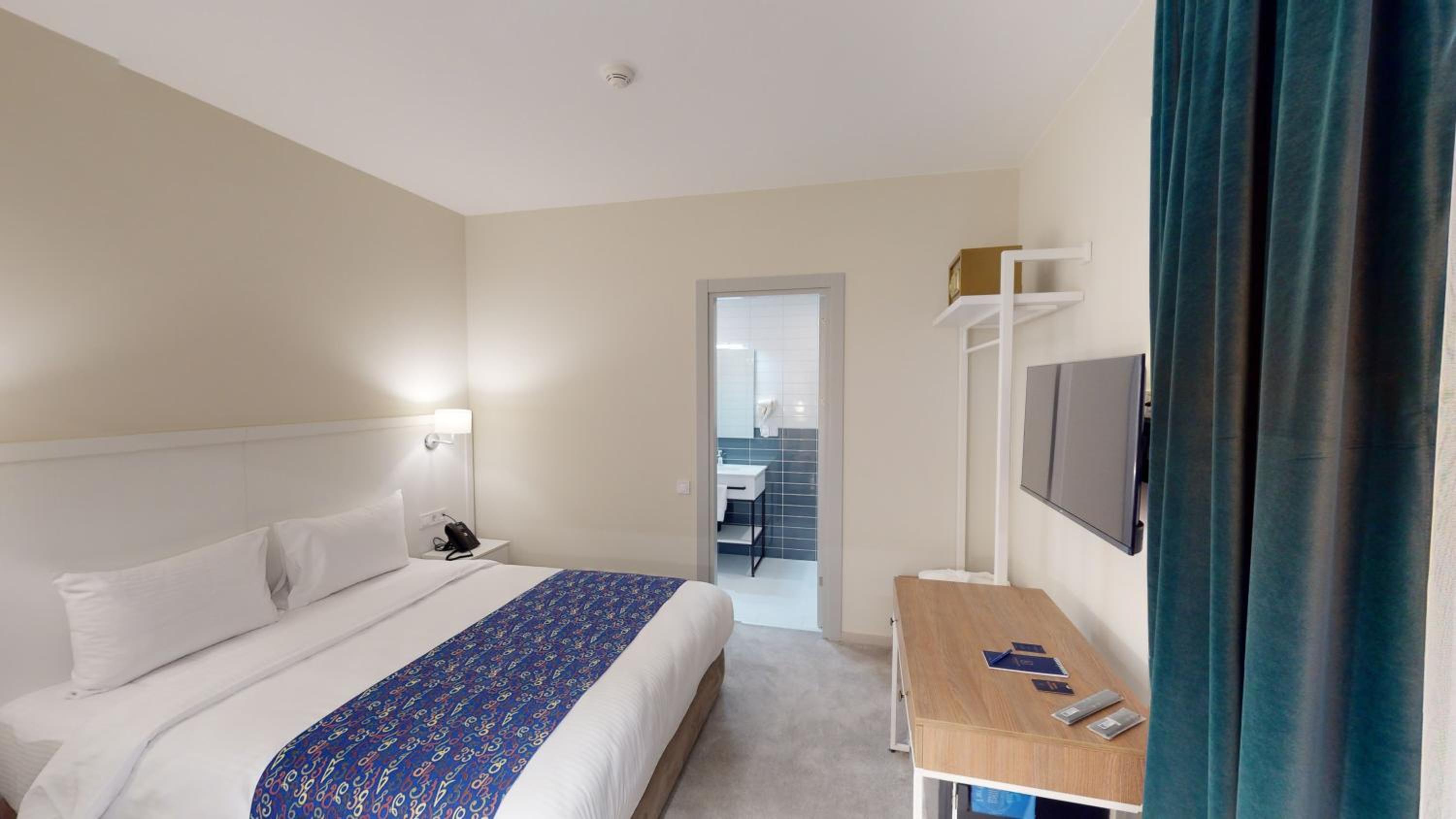 Economy Double or Twin Room photo 3