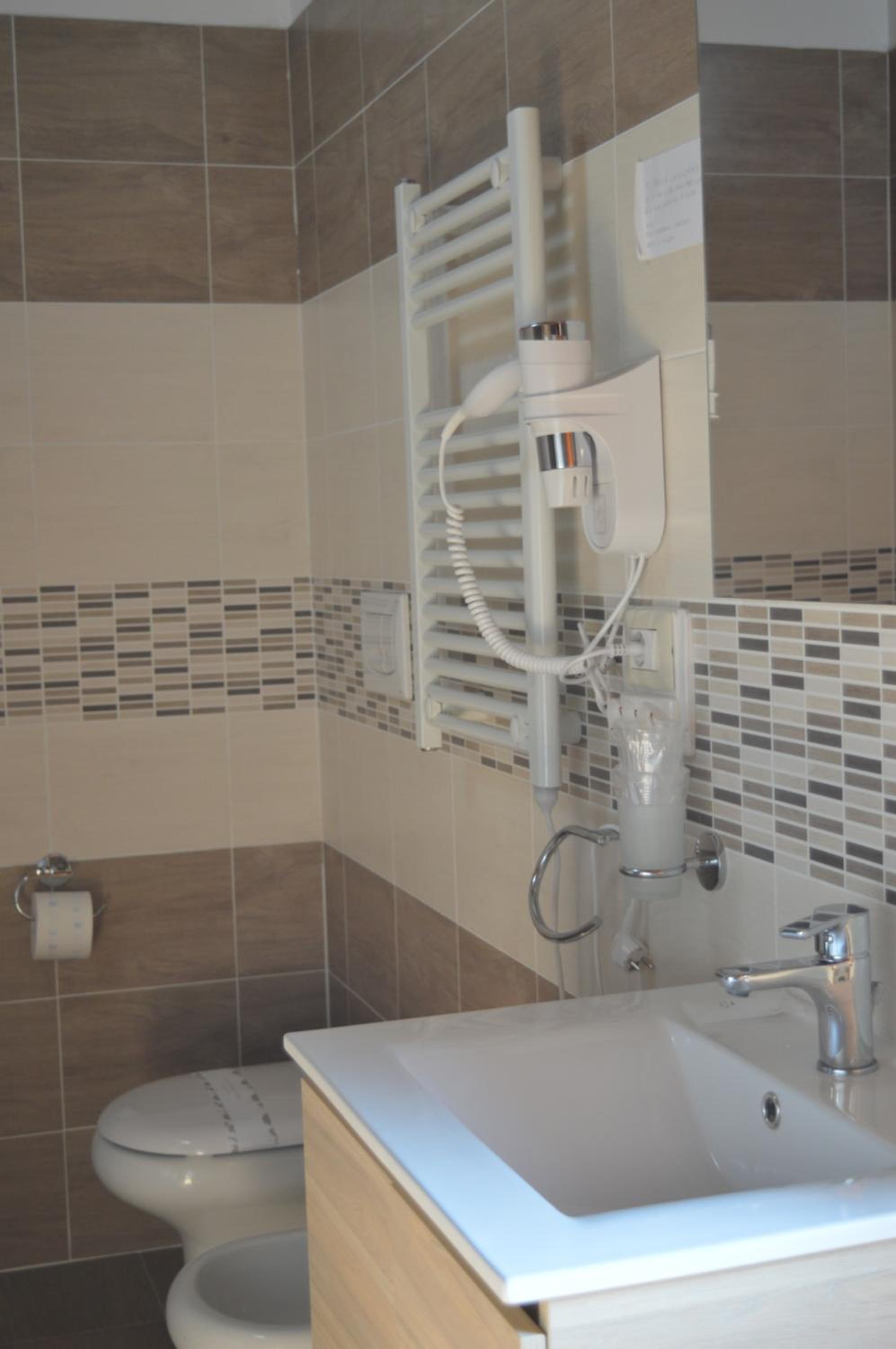 Double Room with Private Bathroom photo 2