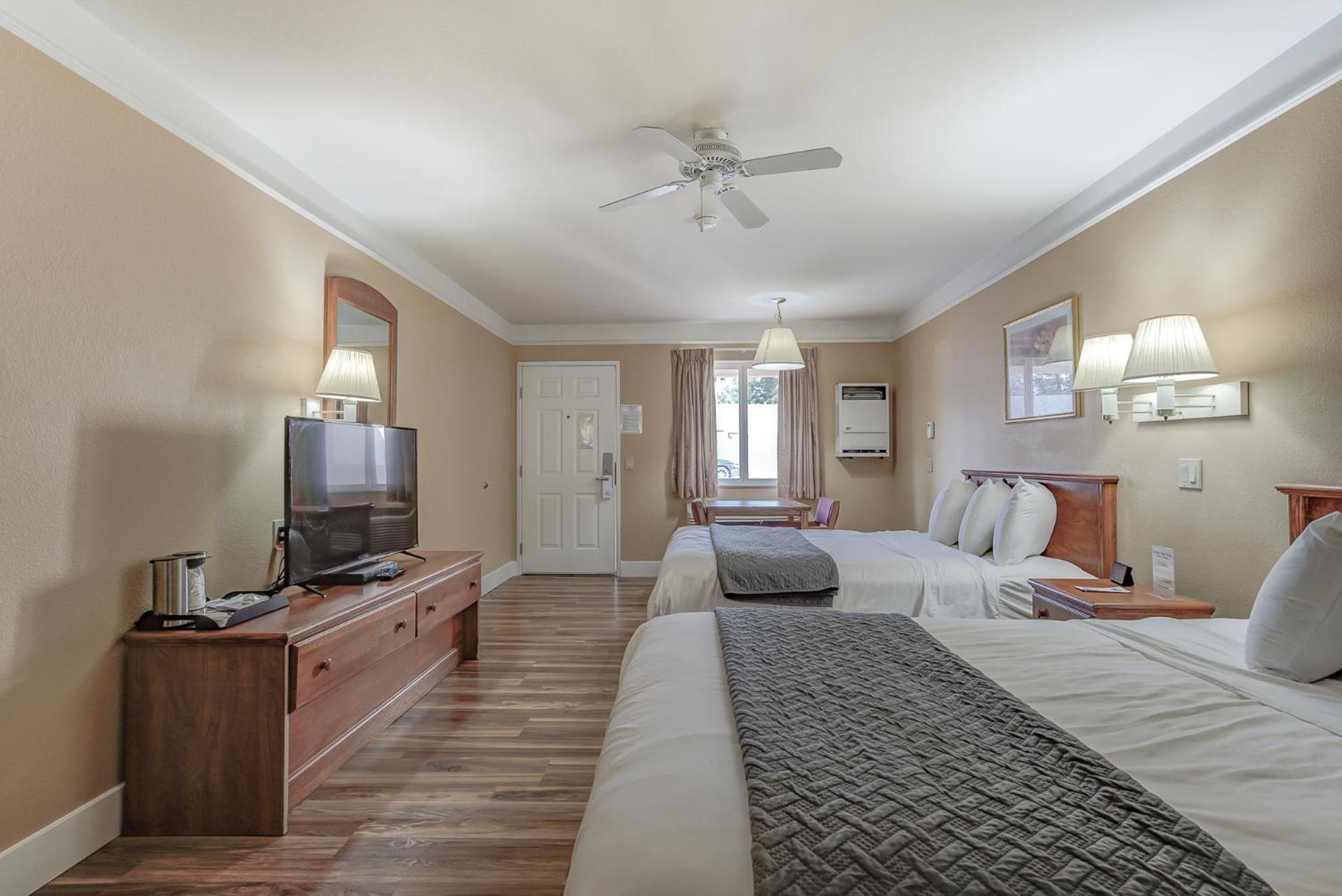 Queen Suite photo 1