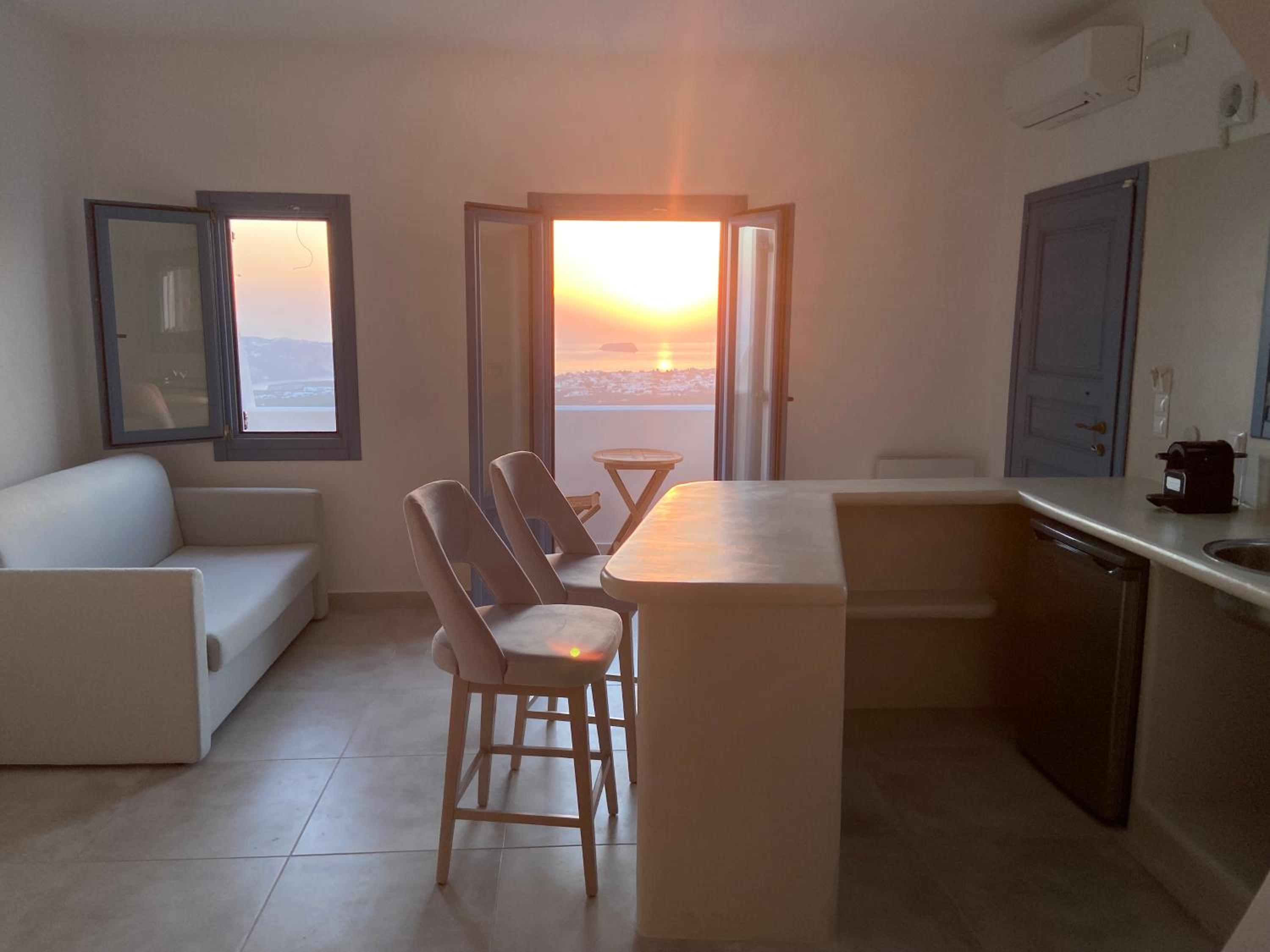 One-Bedroom House photo 1