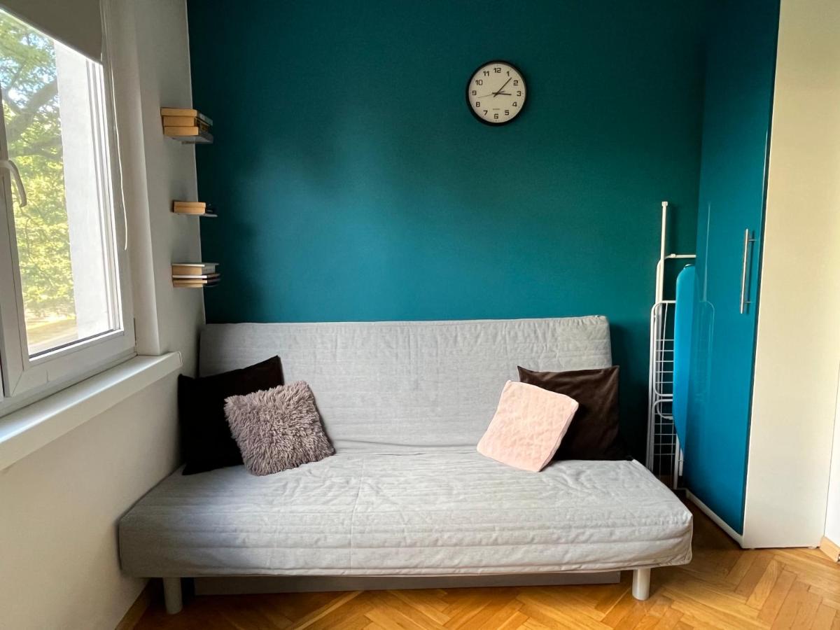 One-Bedroom Apartment - Photo 7