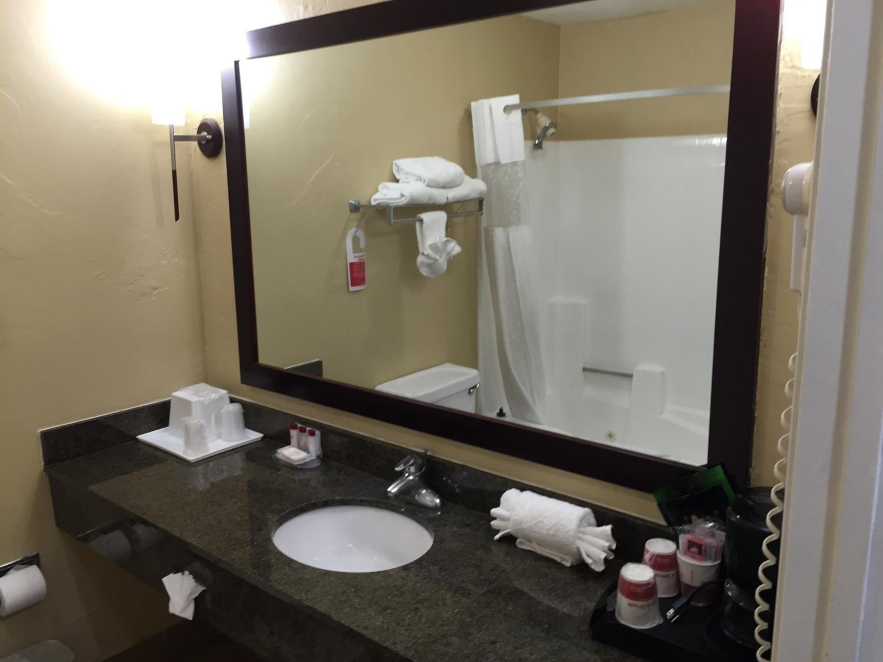 King Room - Non-Smoking - Photo 18