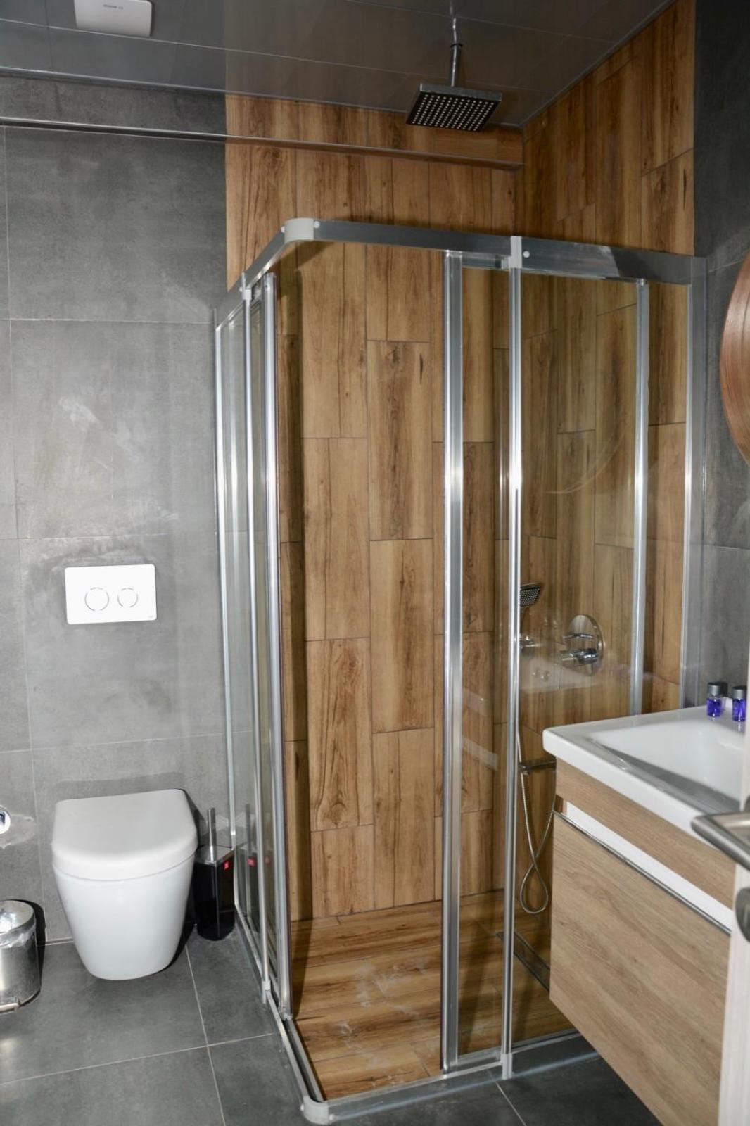 Triple Room - Photo 17