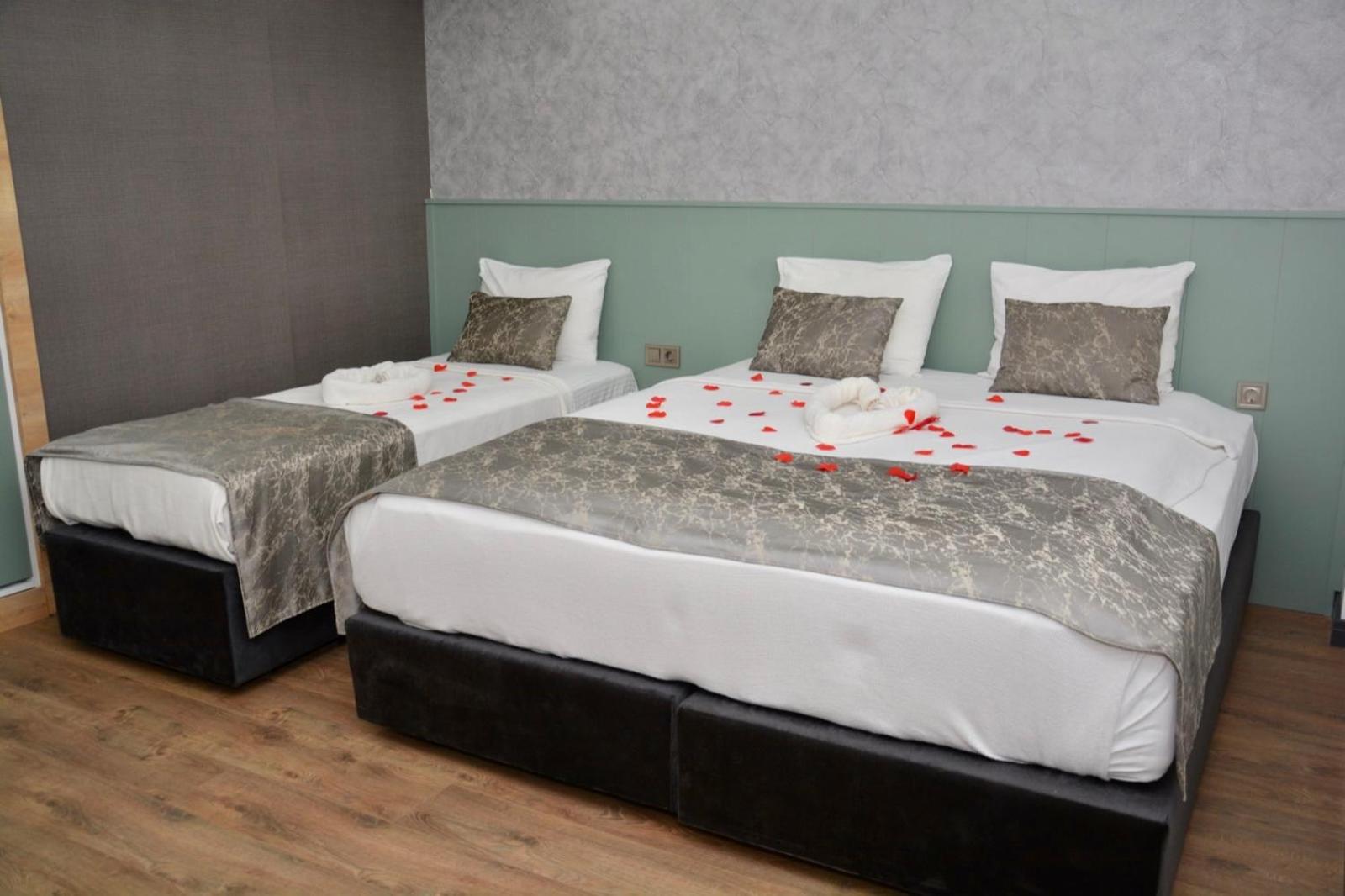 Triple Room - Photo 19
