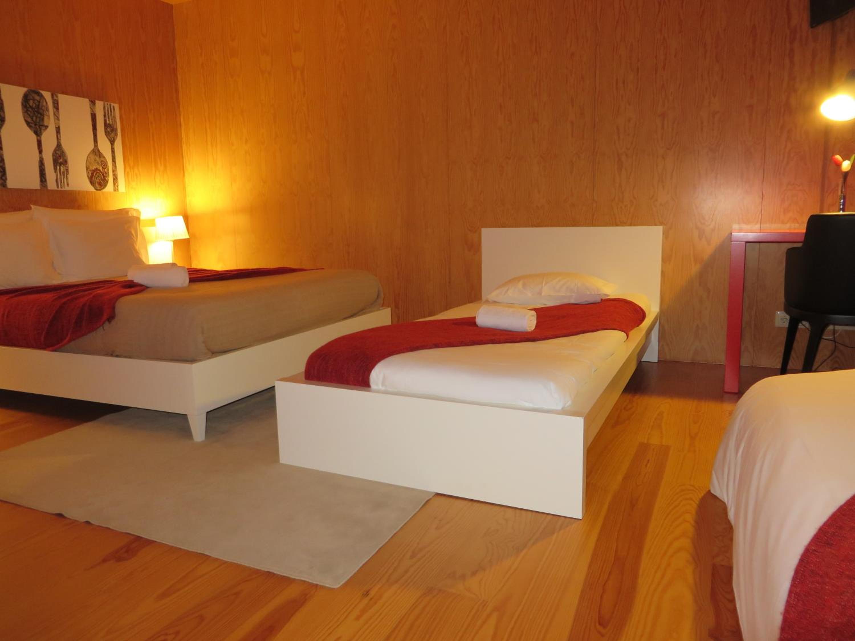 Family Room with 2 Extra Beds (2 Adults + 2 Children) photo 1